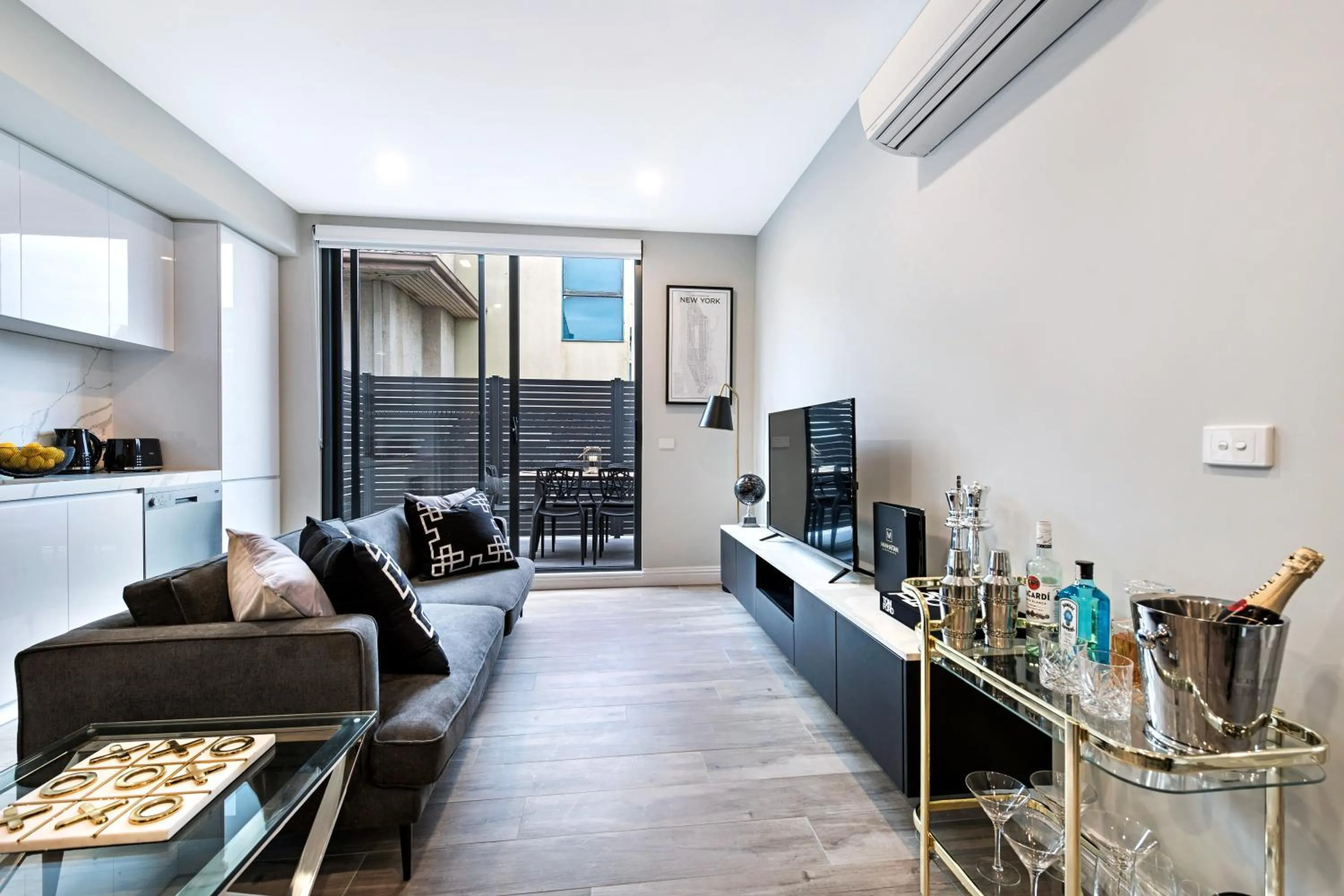 Manhattan Apartments - Caulfield North