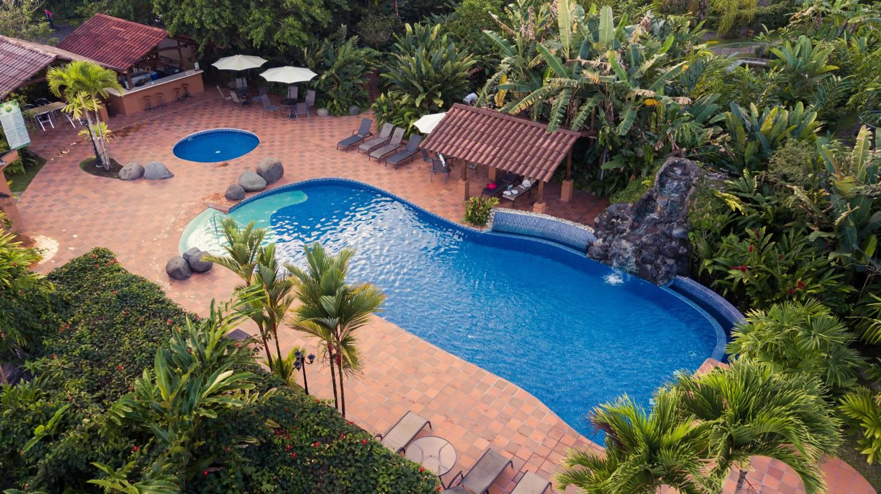 Swimming pool in Casa Luna Hotel & Spa