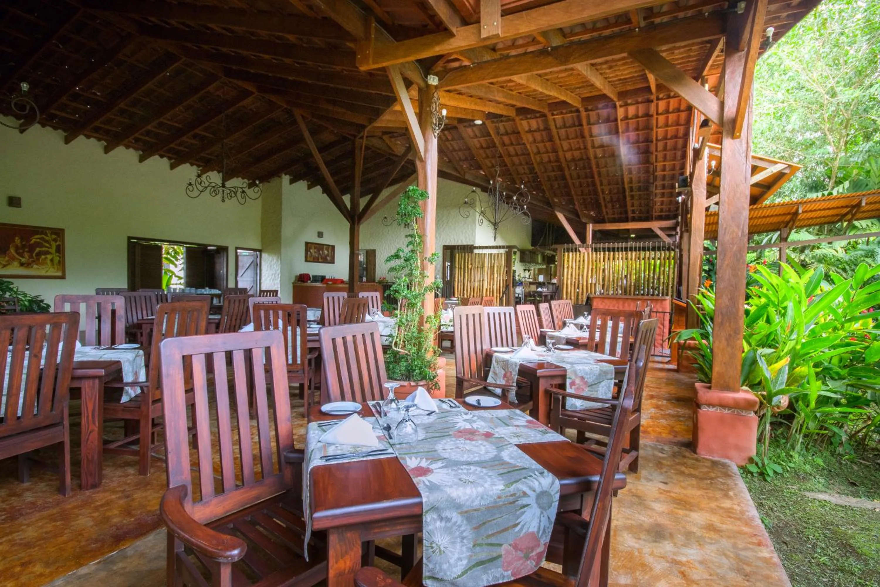 Restaurant/places to eat in Casa Luna Hotel & Spa