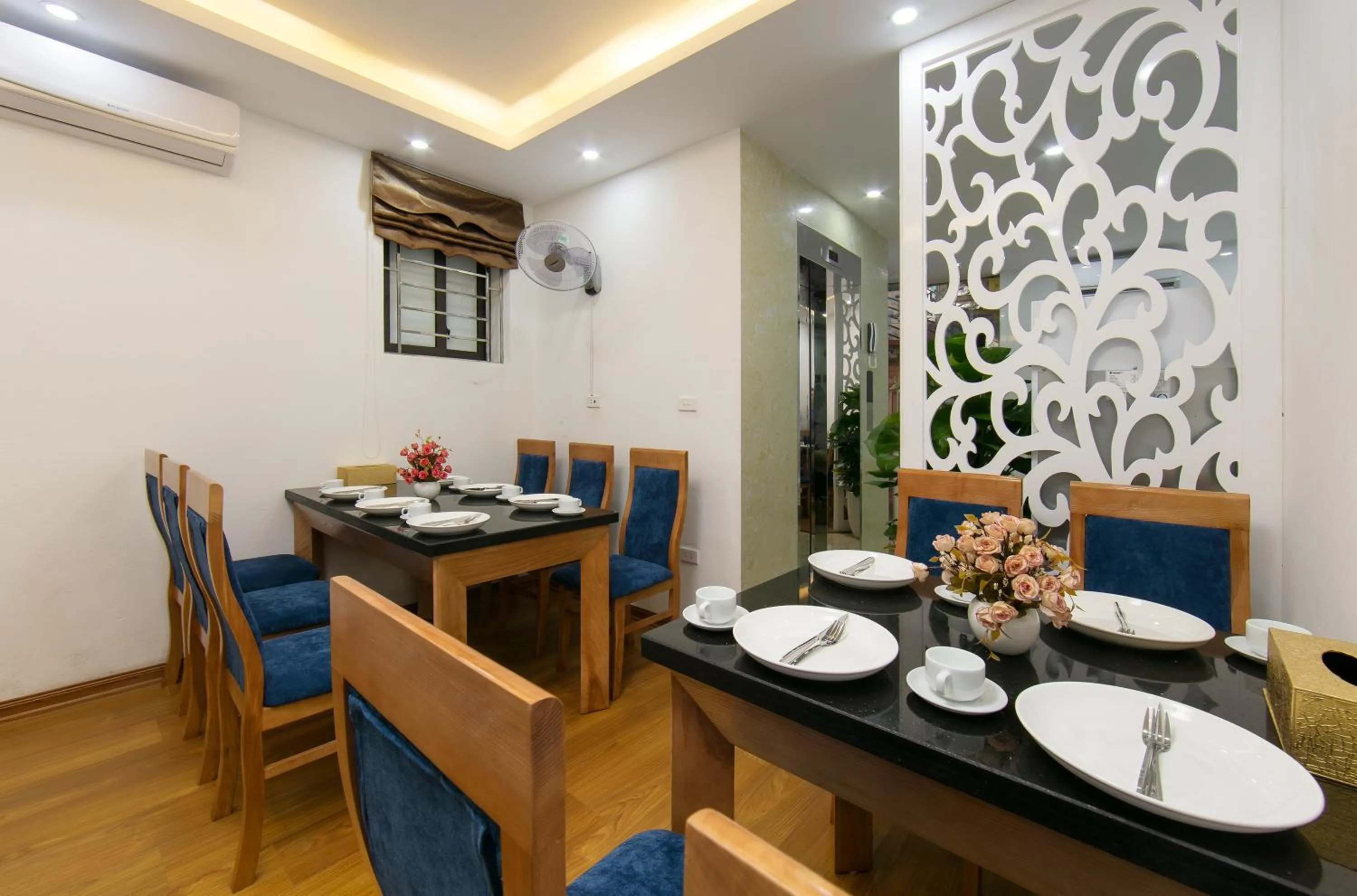 Restaurant/places to eat in Hanoi Golden Hotel