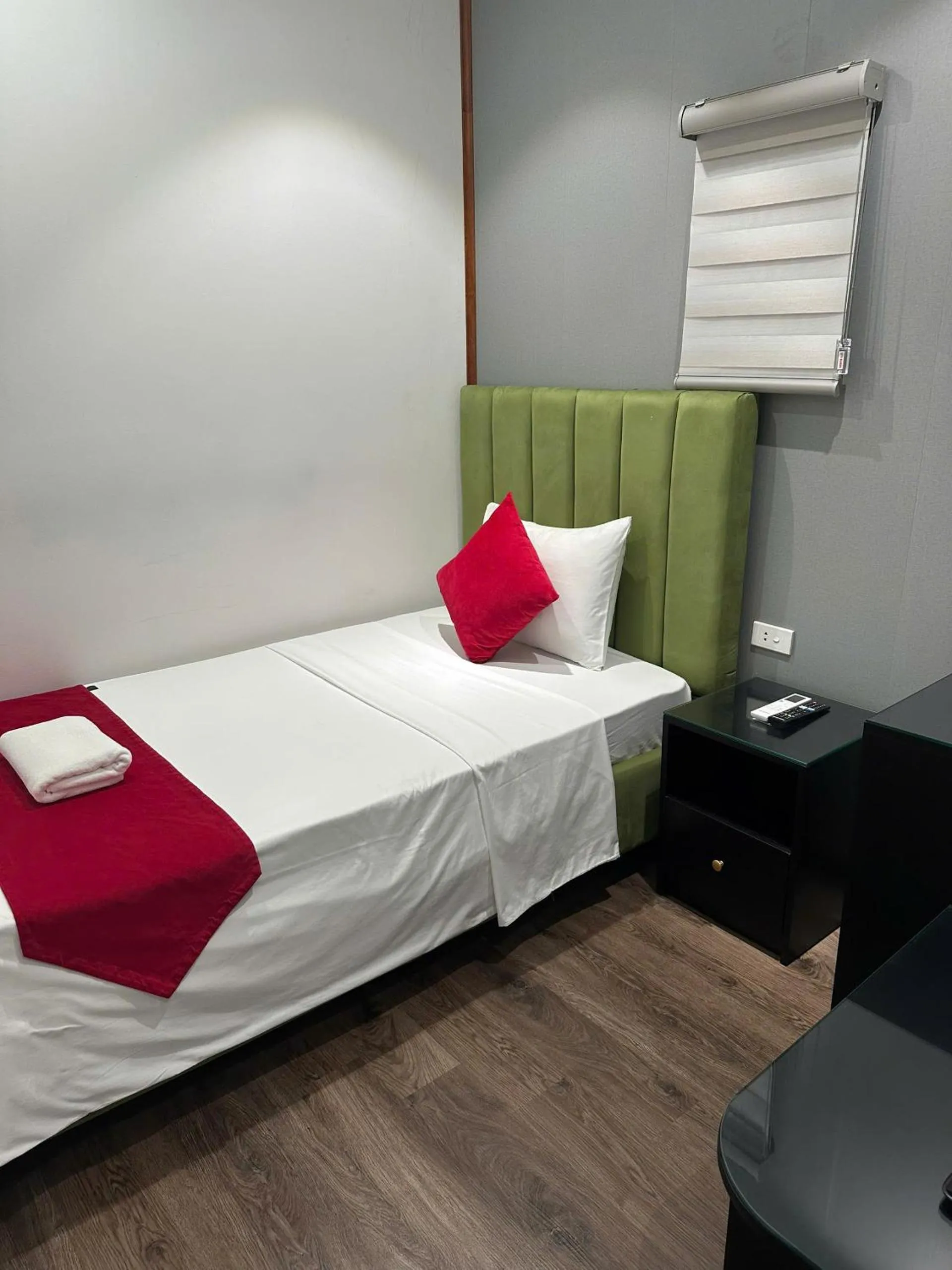 Photo of the whole room, Bed in Hanoi Golden Hotel