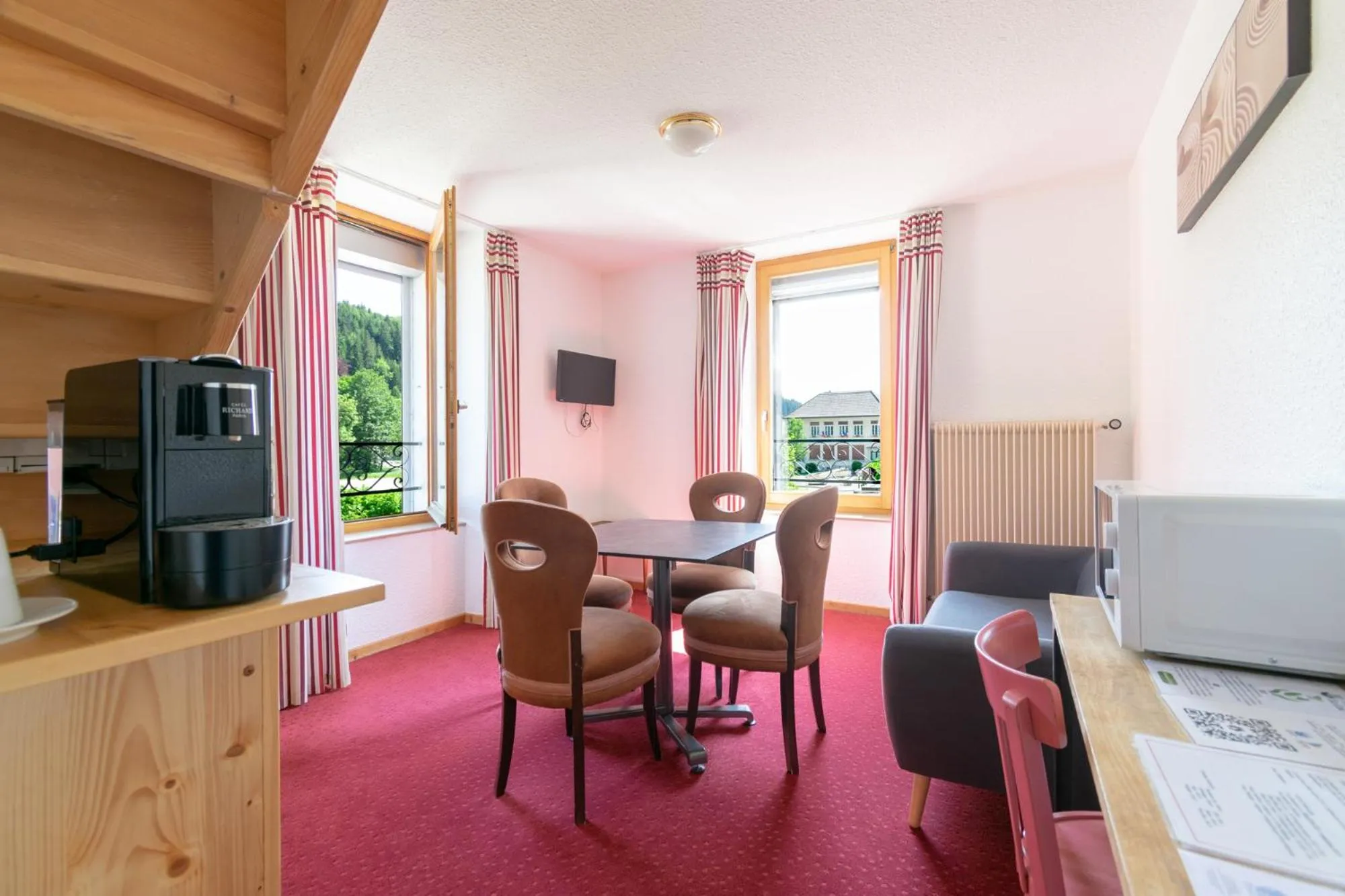 Seating area in Hôtel Beau Site