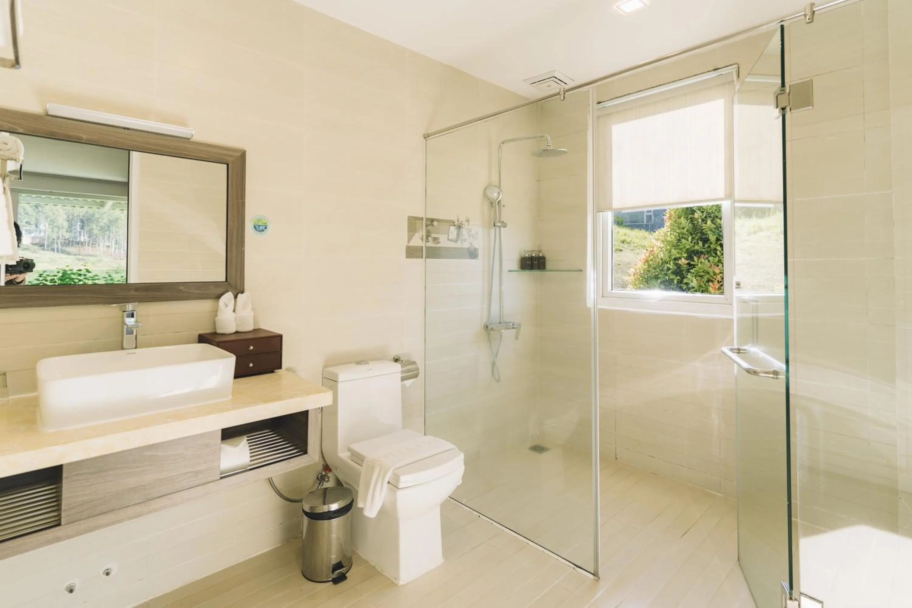 Shower in Dalat Wonder Resort