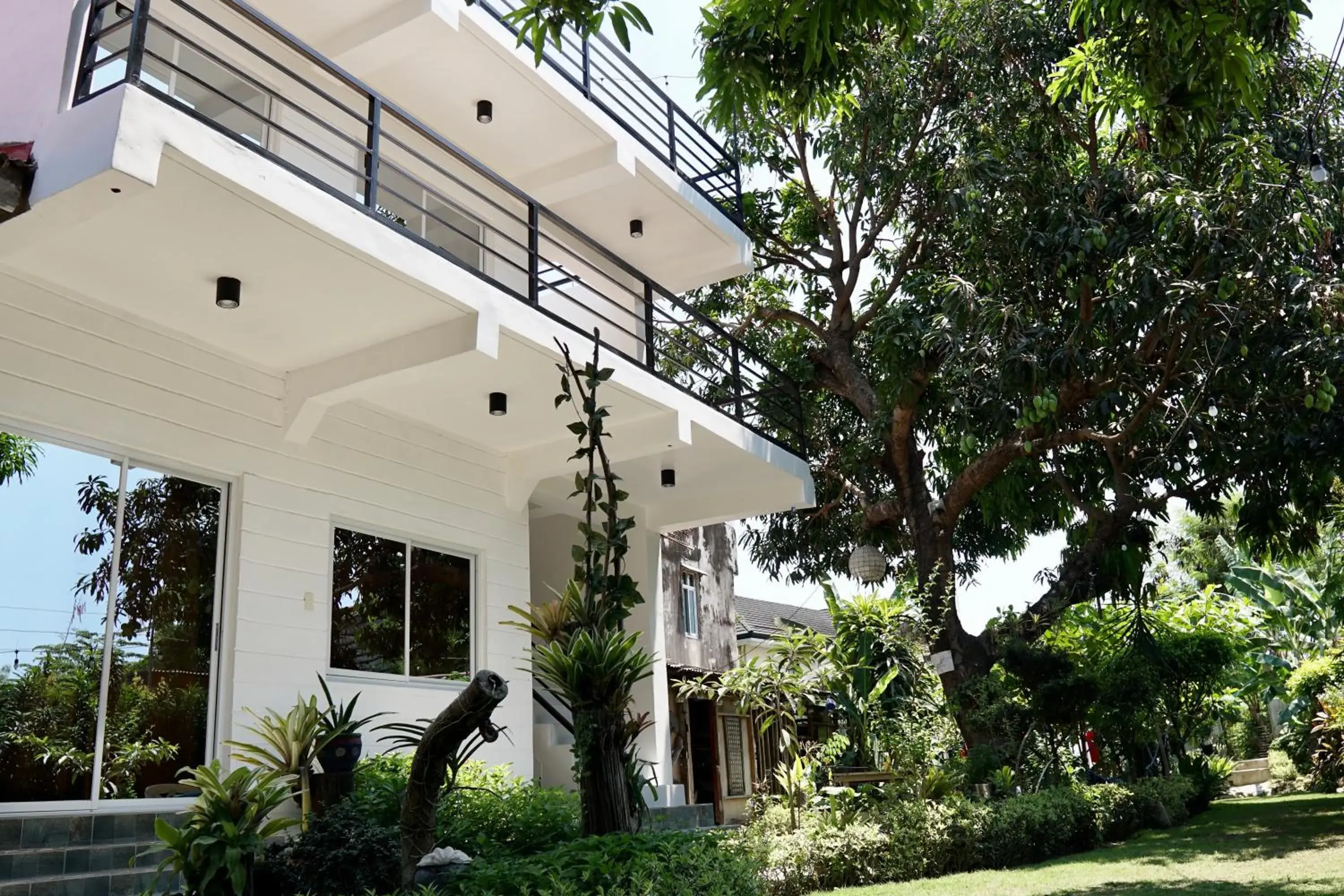 Property building in Location One Eighty Property building in Location One Eighty