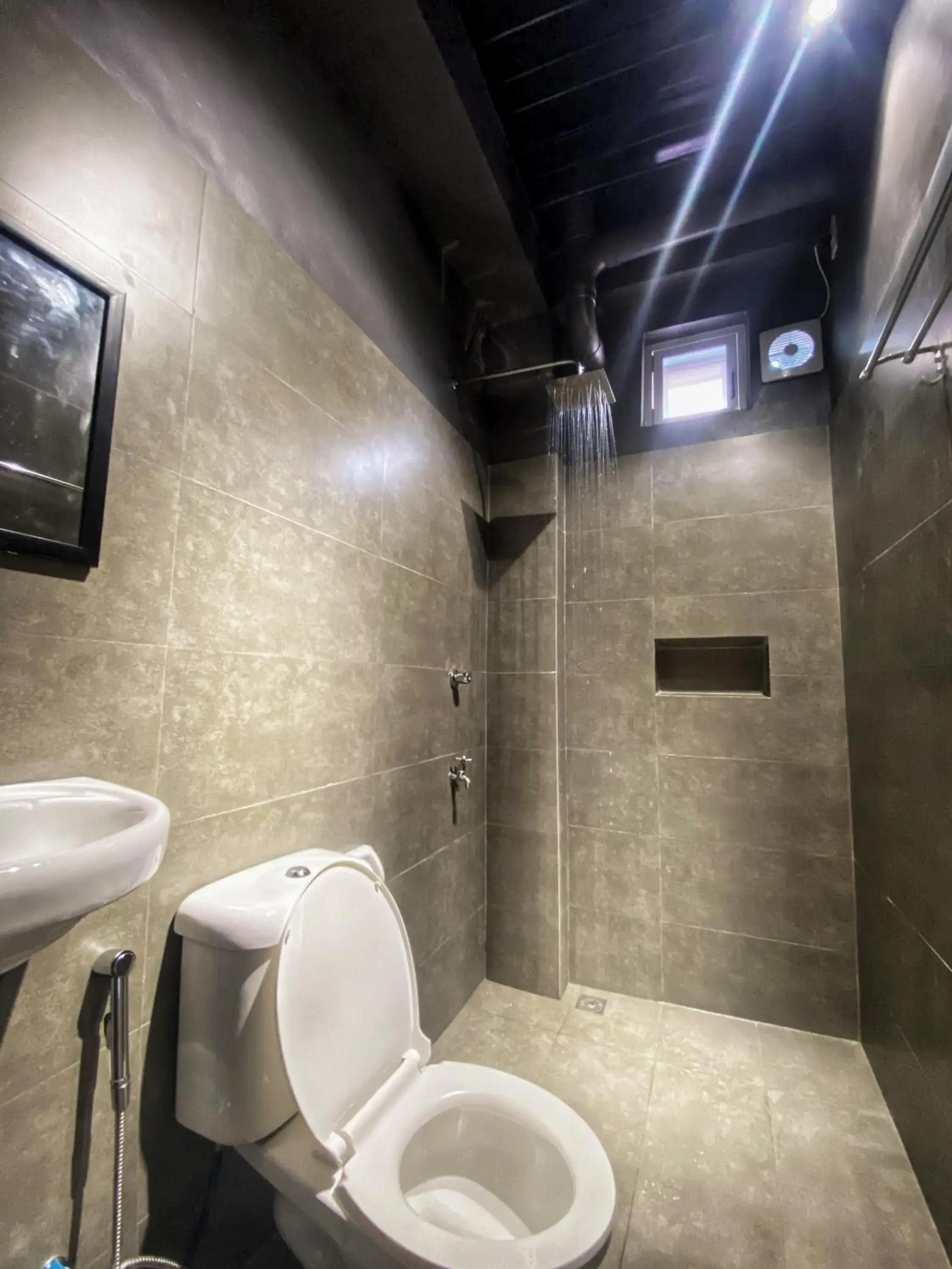 Bathroom in Location One Eighty Bathroom in Location One Eighty