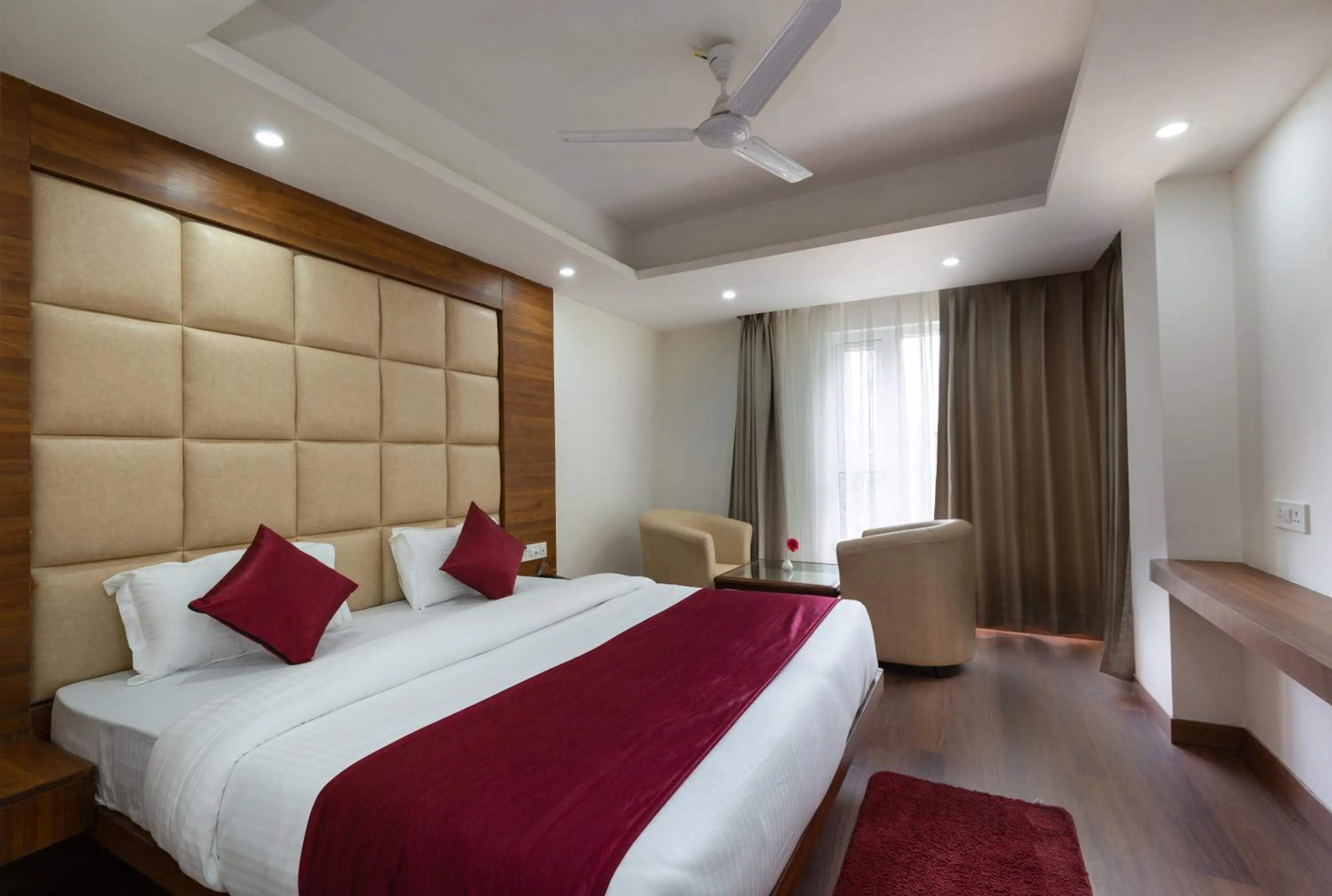 Photo of the whole room, Bed in Hotel Wild Wood