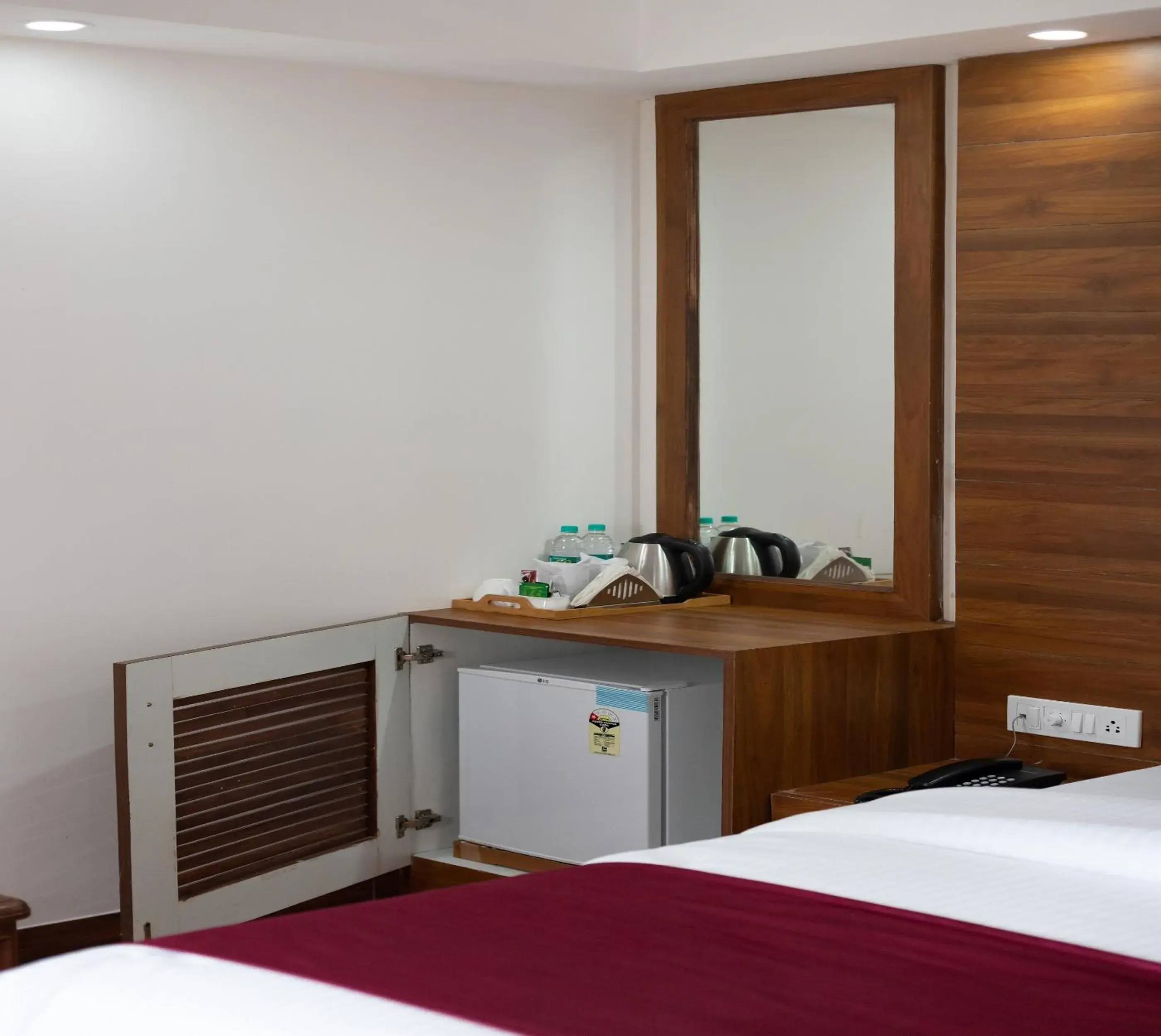 Coffee/tea facilities, Bed in Hotel Wild Wood Coffee/tea facilities, Bed in Hotel Wild Wood