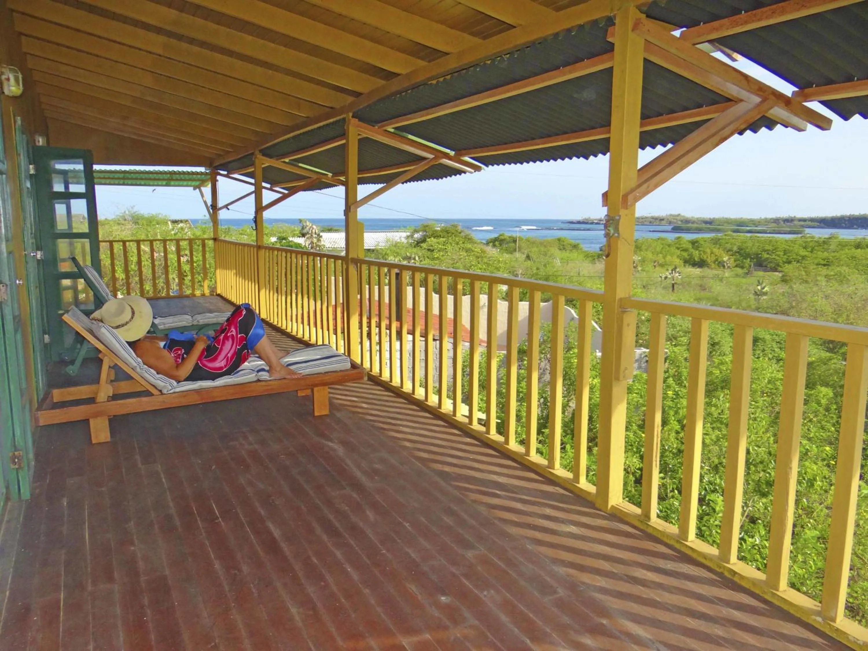 Day in Galapagos Chalet