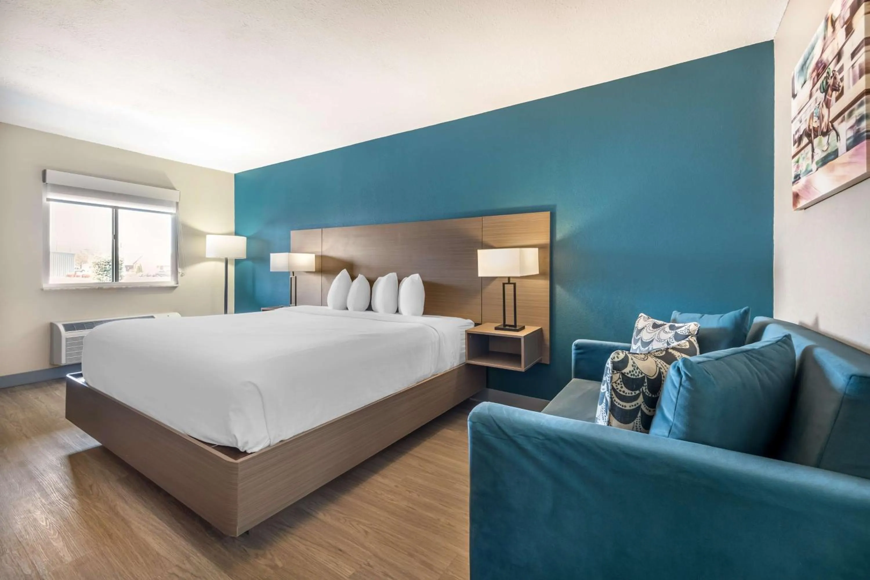 Bedroom, Bed in Best Western Green Tree Inn