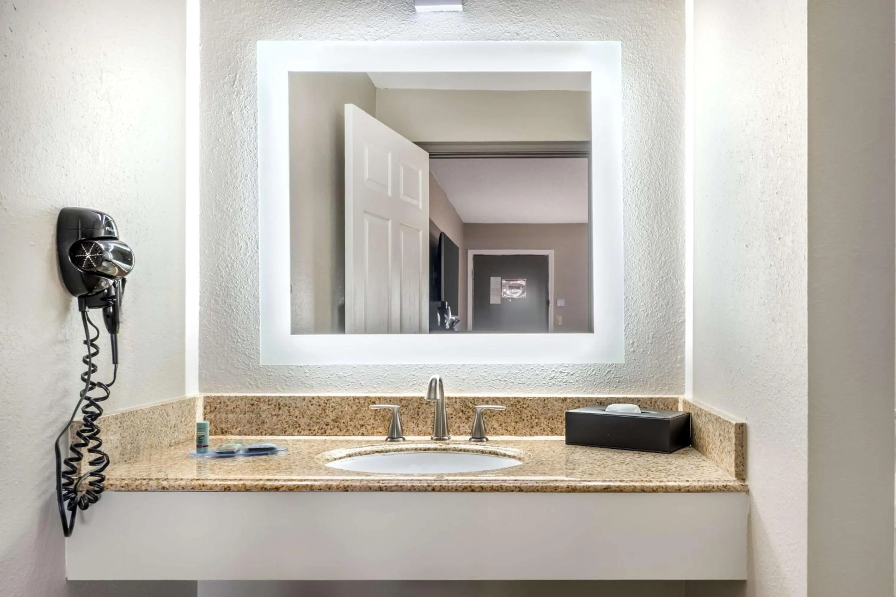 Bathroom in Best Western Green Tree Inn