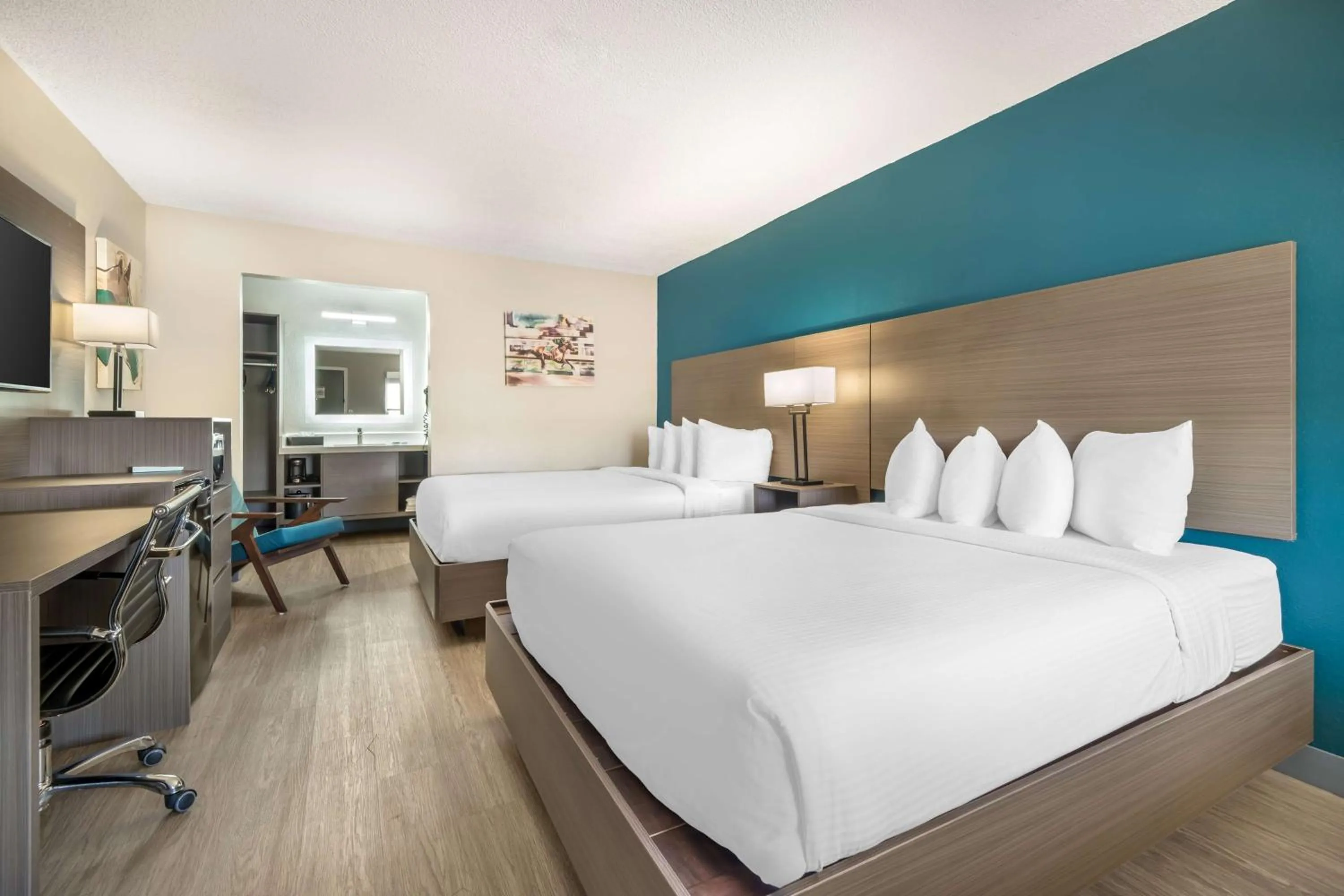 Bedroom, Bed in Best Western Green Tree Inn