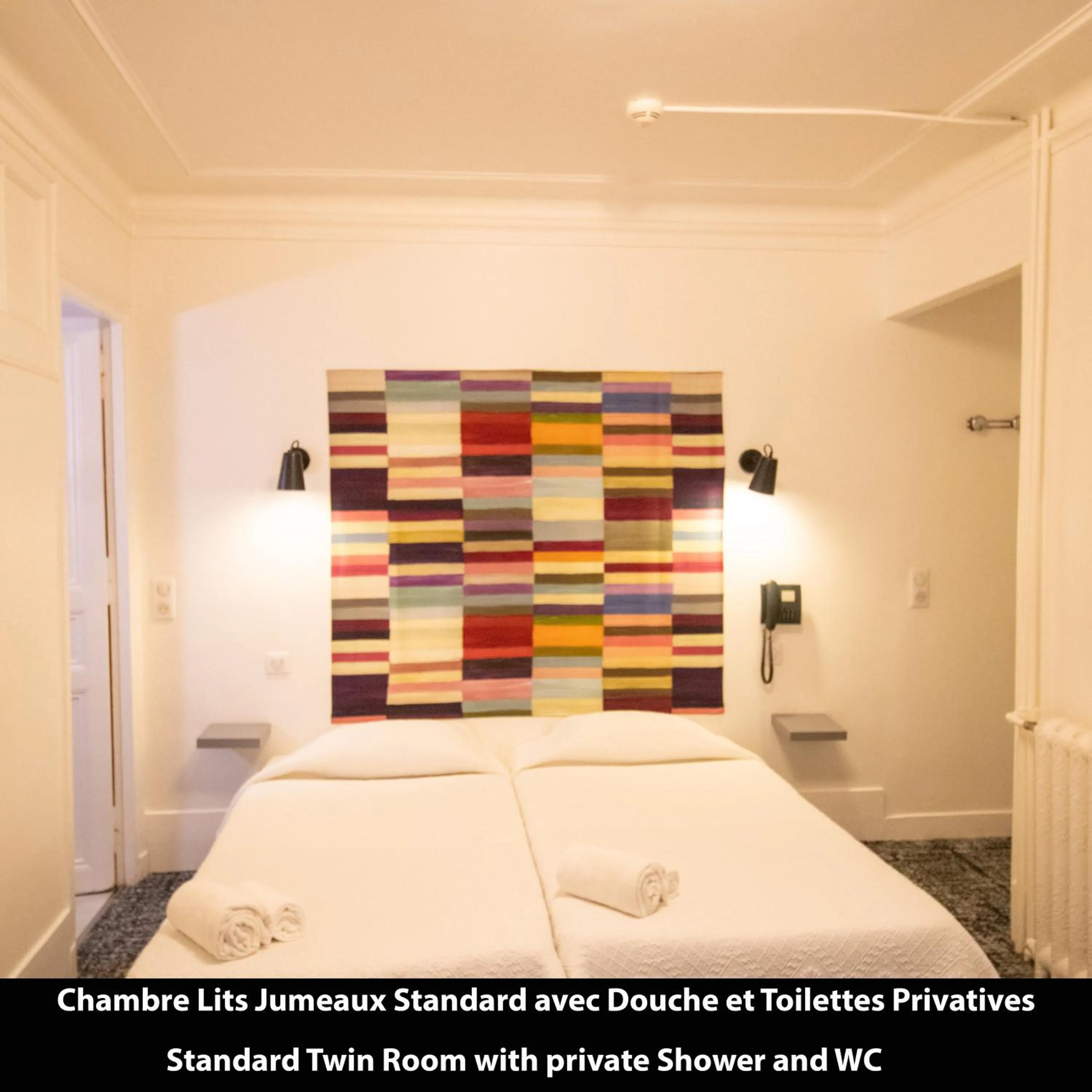 Bedroom, Bed in Port Royal Hotel