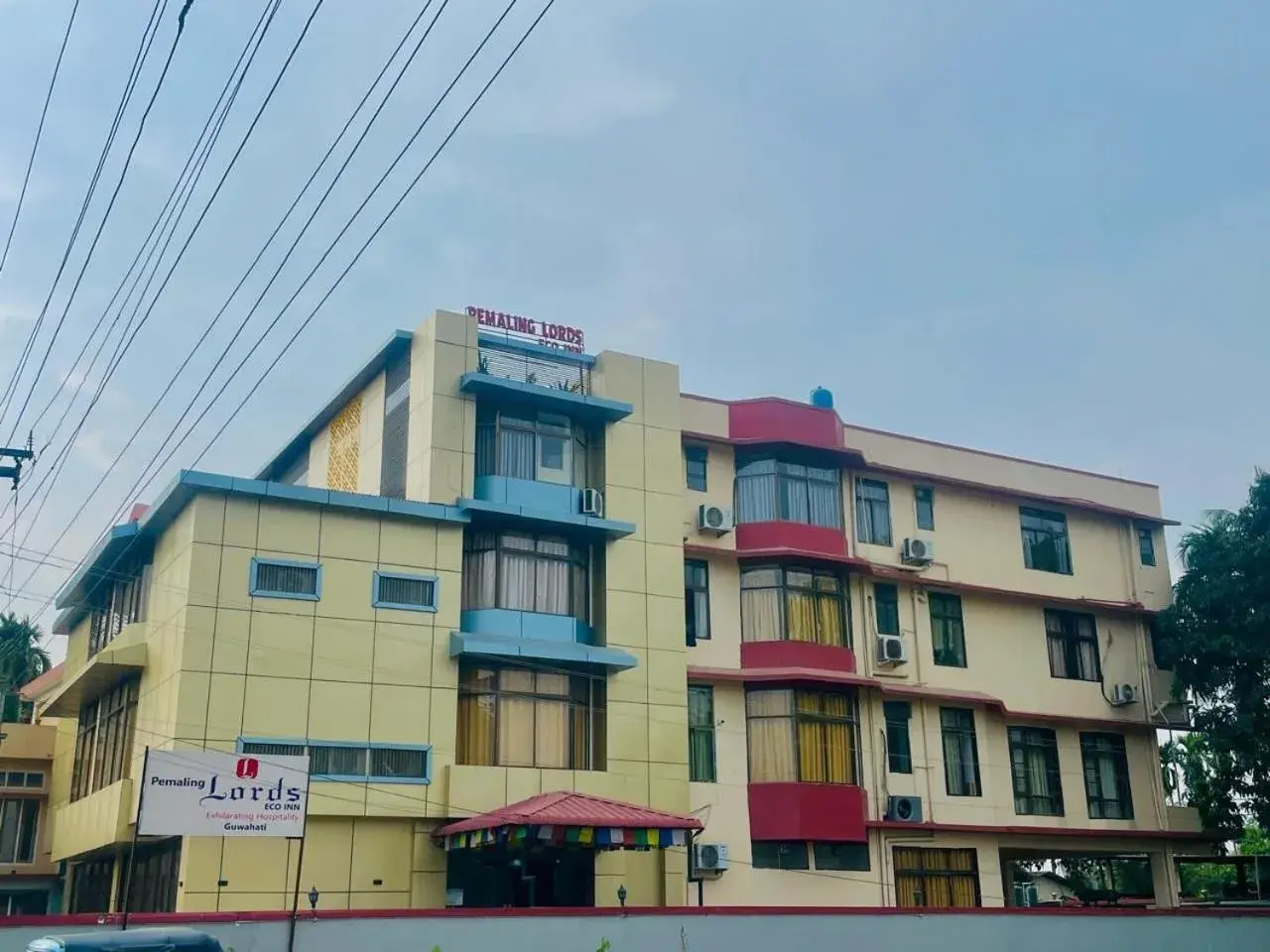 Property building in Pemaling Lords Eco Inn Guwahati Property building in Pemaling Lords Eco Inn Guwahati