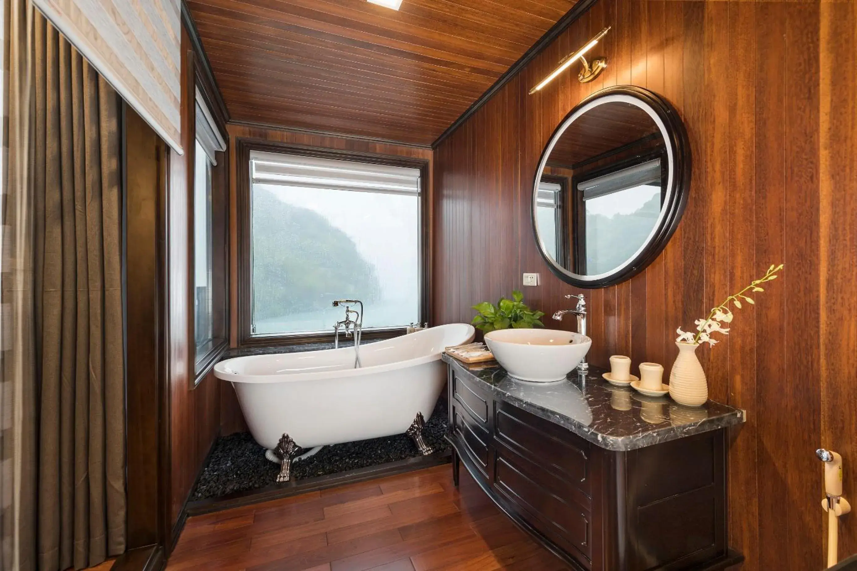 Bathroom in La Regina Legend Cruise Bathroom in La Regina Legend Cruise