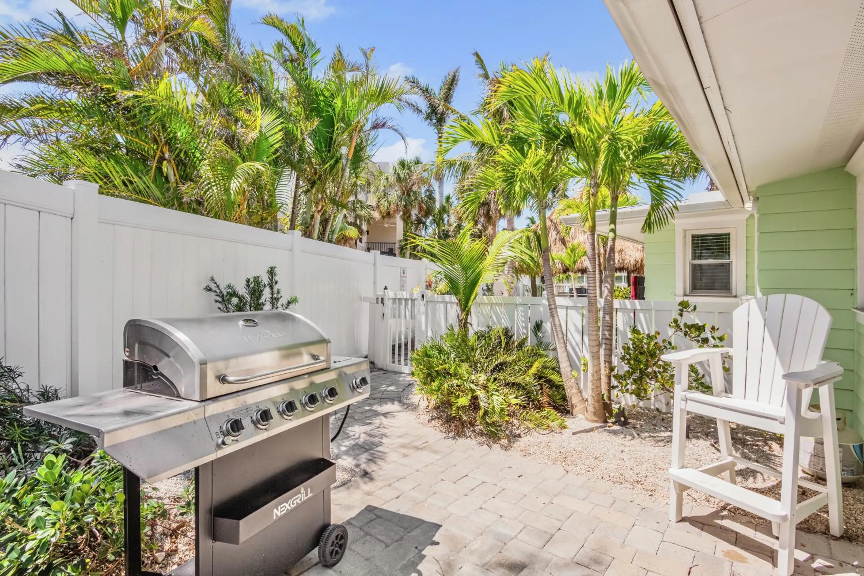 Tropical Breeze Resort