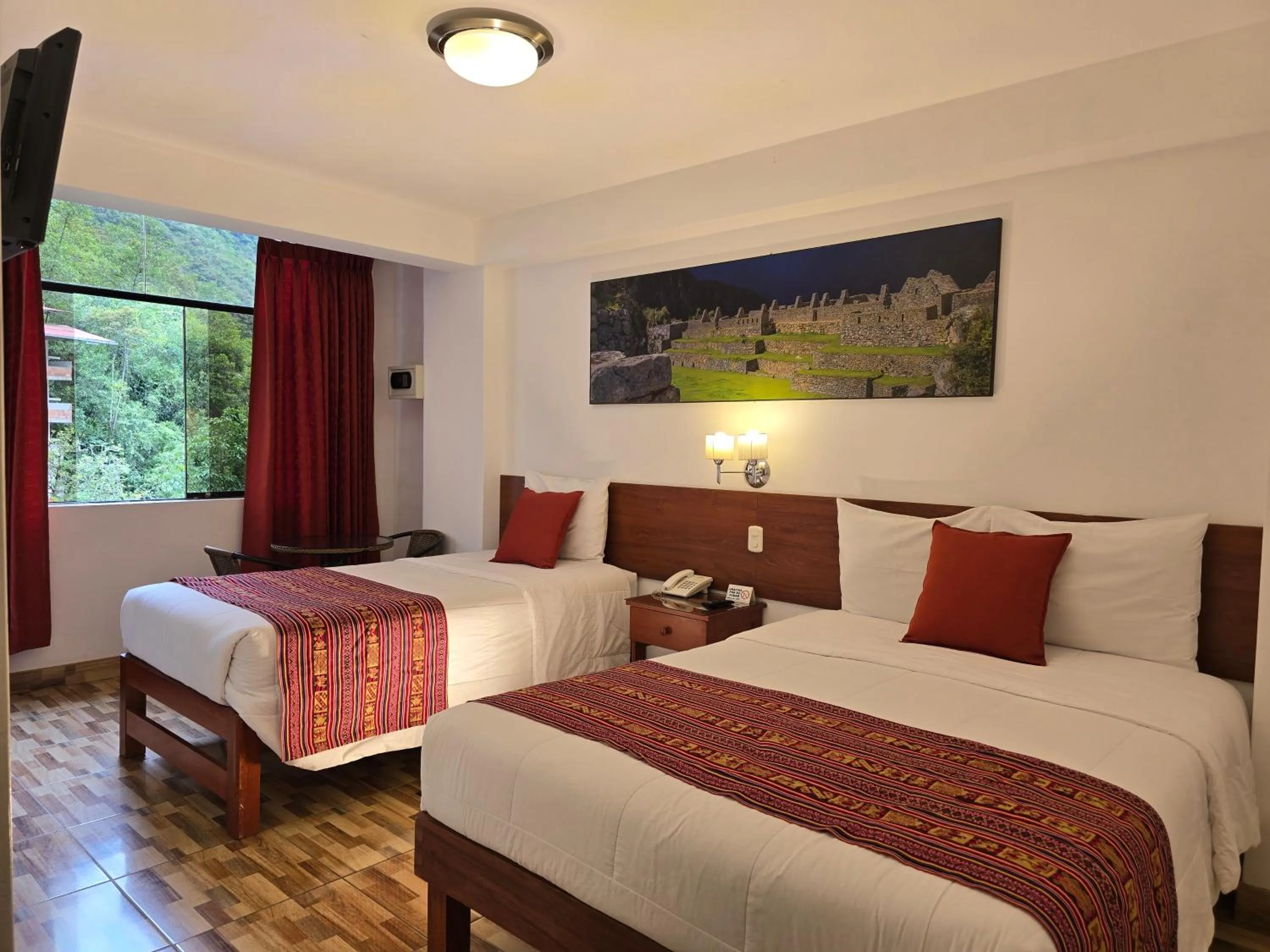 Bed in Viandina Machupicchu