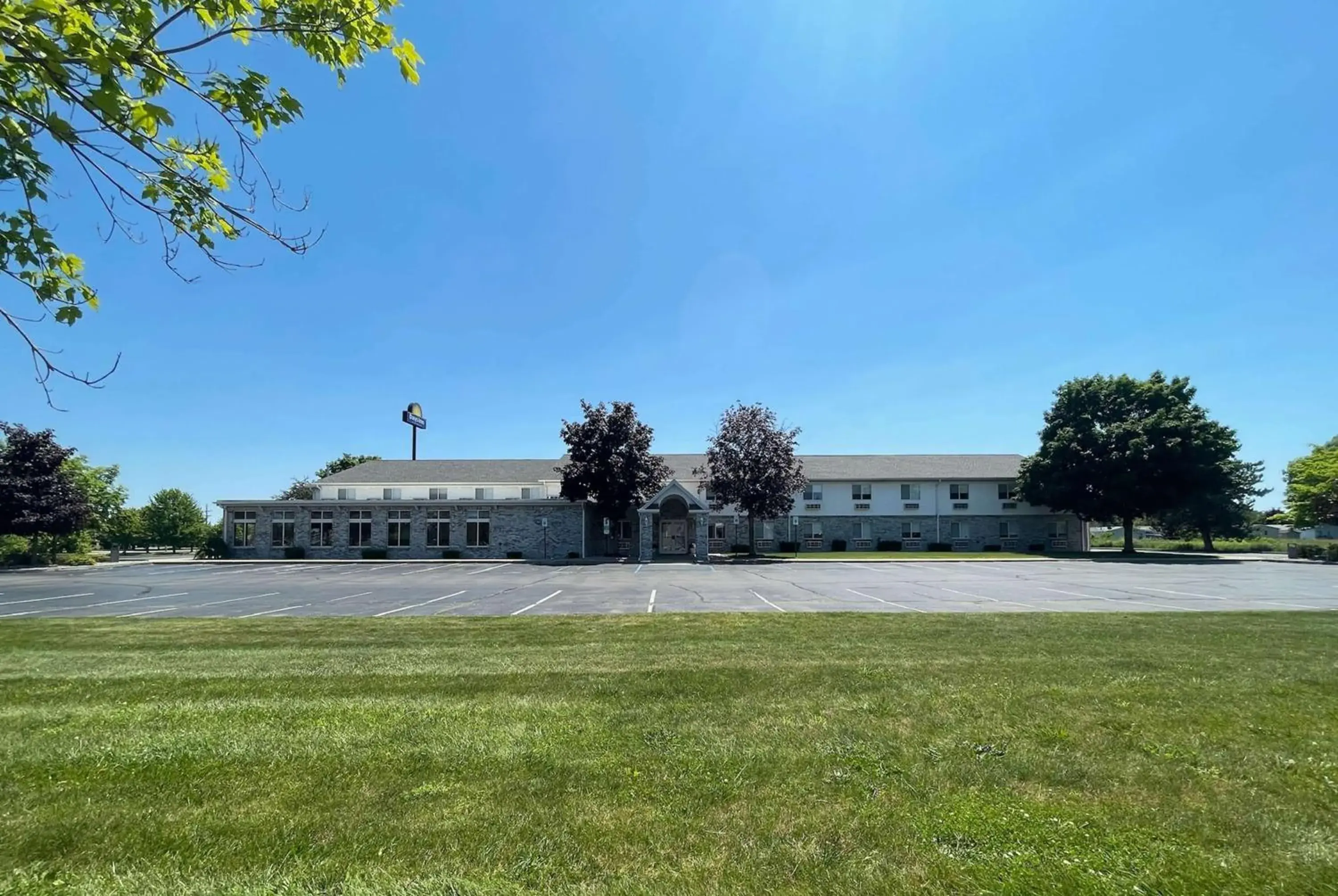 Property building in Days Inn by Wyndham Imlay City Property building in Days Inn by Wyndham Imlay City