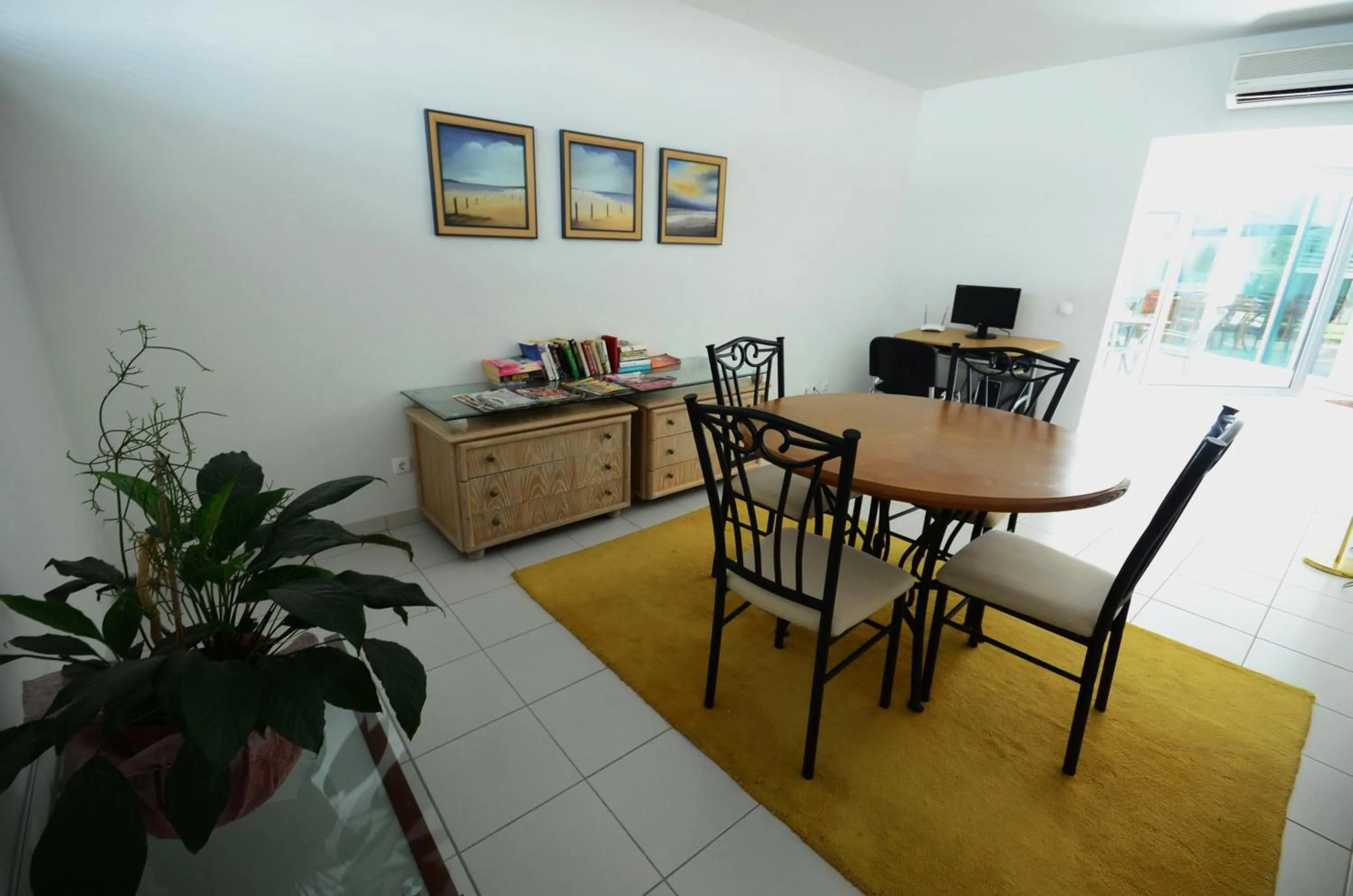 Communal lounge/ TV room in Hotel Sao Sebastiao de Boliqueime