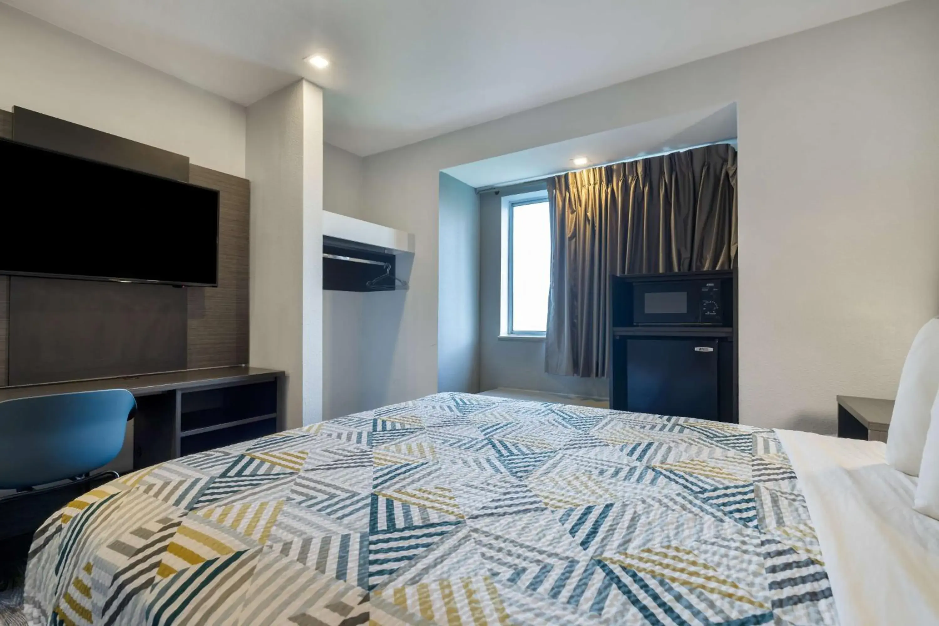 Other, Bed in Motel 6-McAllen, TX - East Other, Bed in Motel 6-McAllen, TX - East