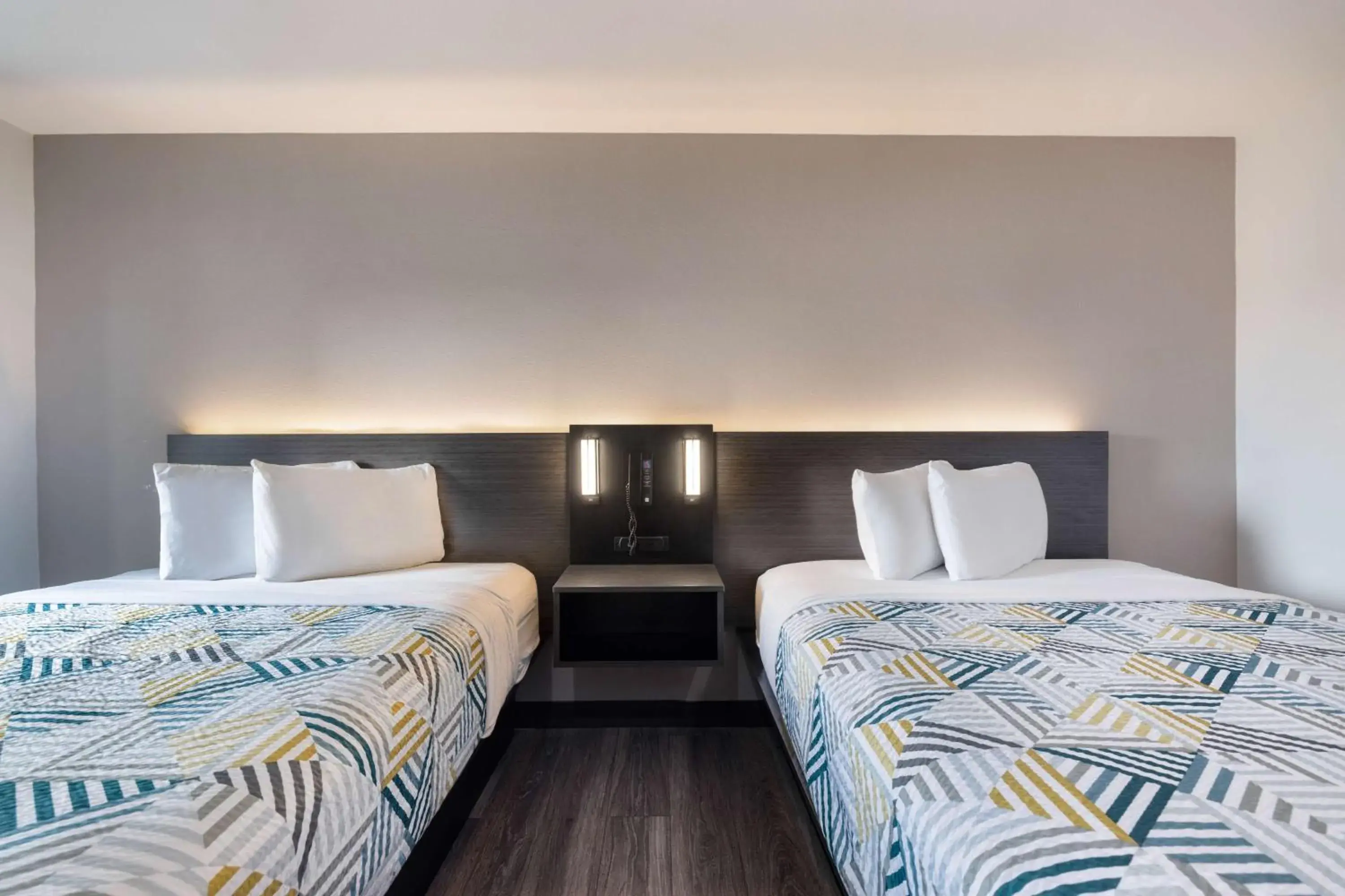 Bedroom, Bed in Motel 6-McAllen, TX - East Bedroom, Bed in Motel 6-McAllen, TX - East