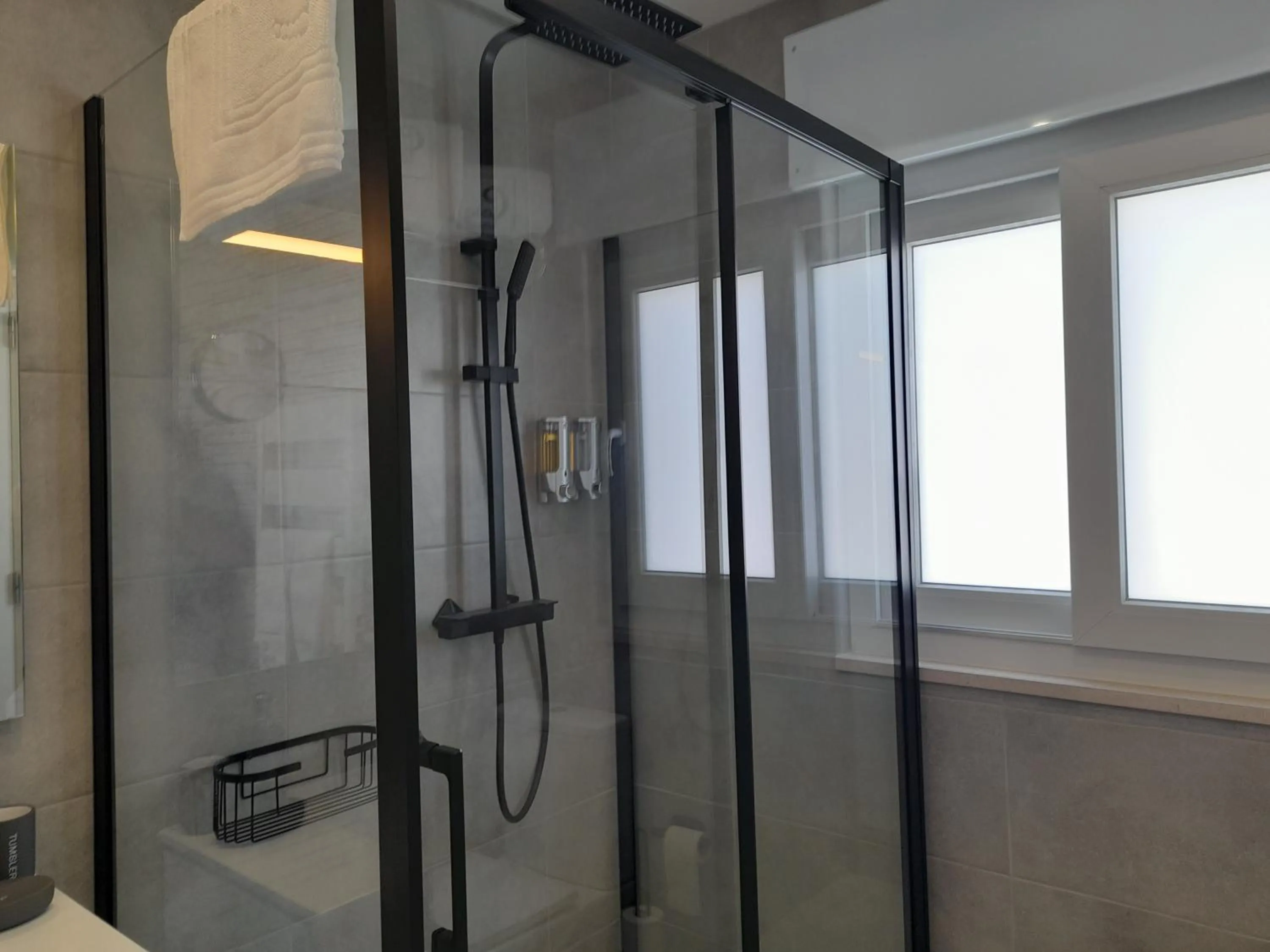 Shower in Casa Paula Apartments