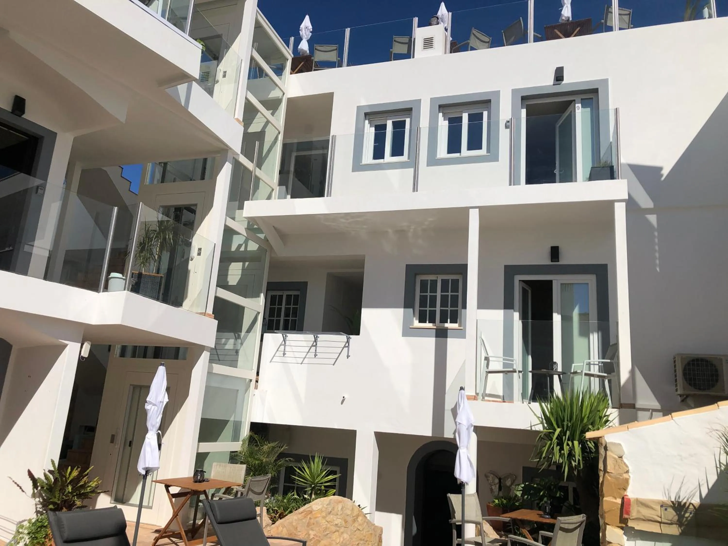 Property building in Casa Paula Apartments