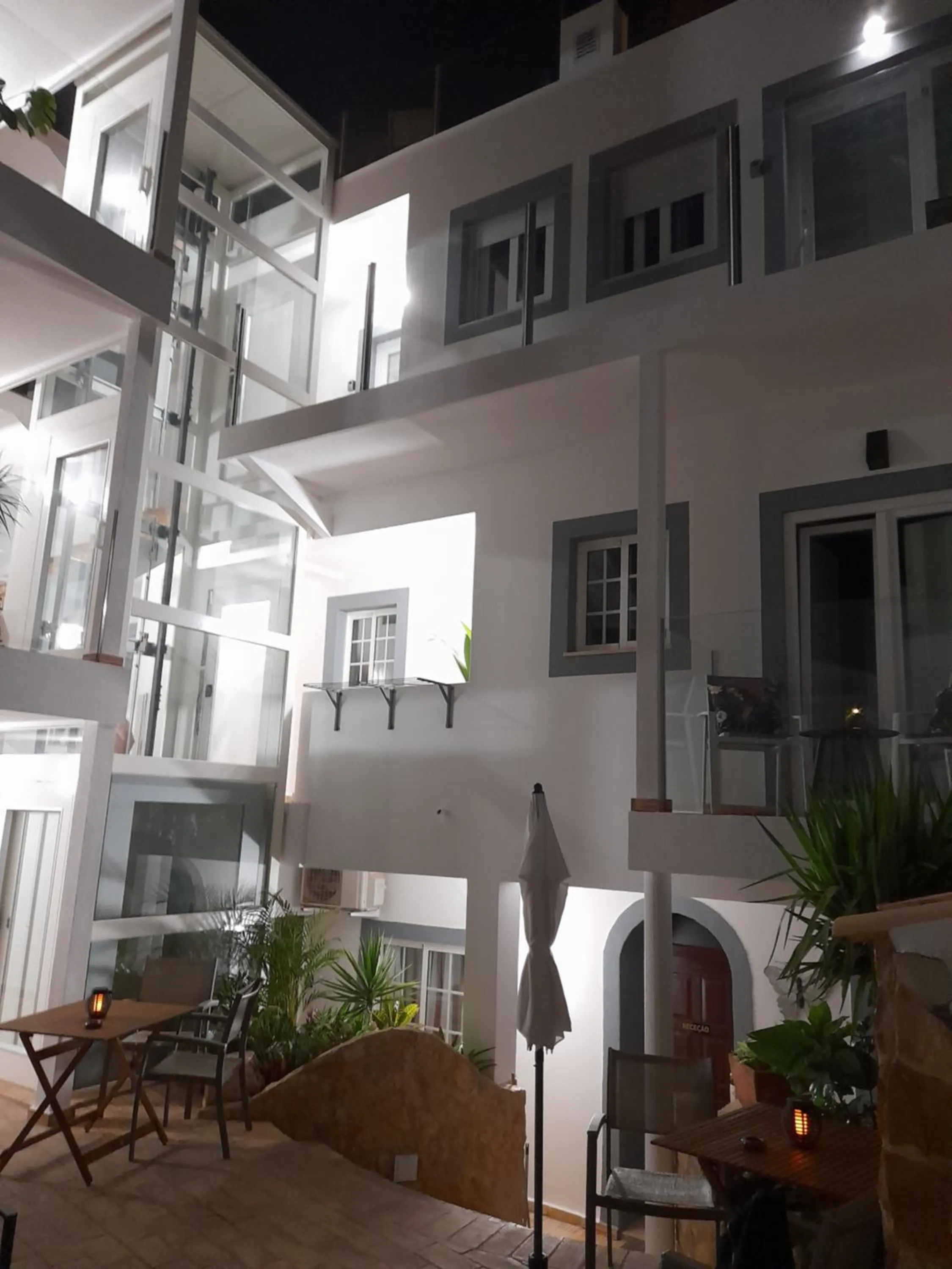 Property building in Casa Paula Apartments