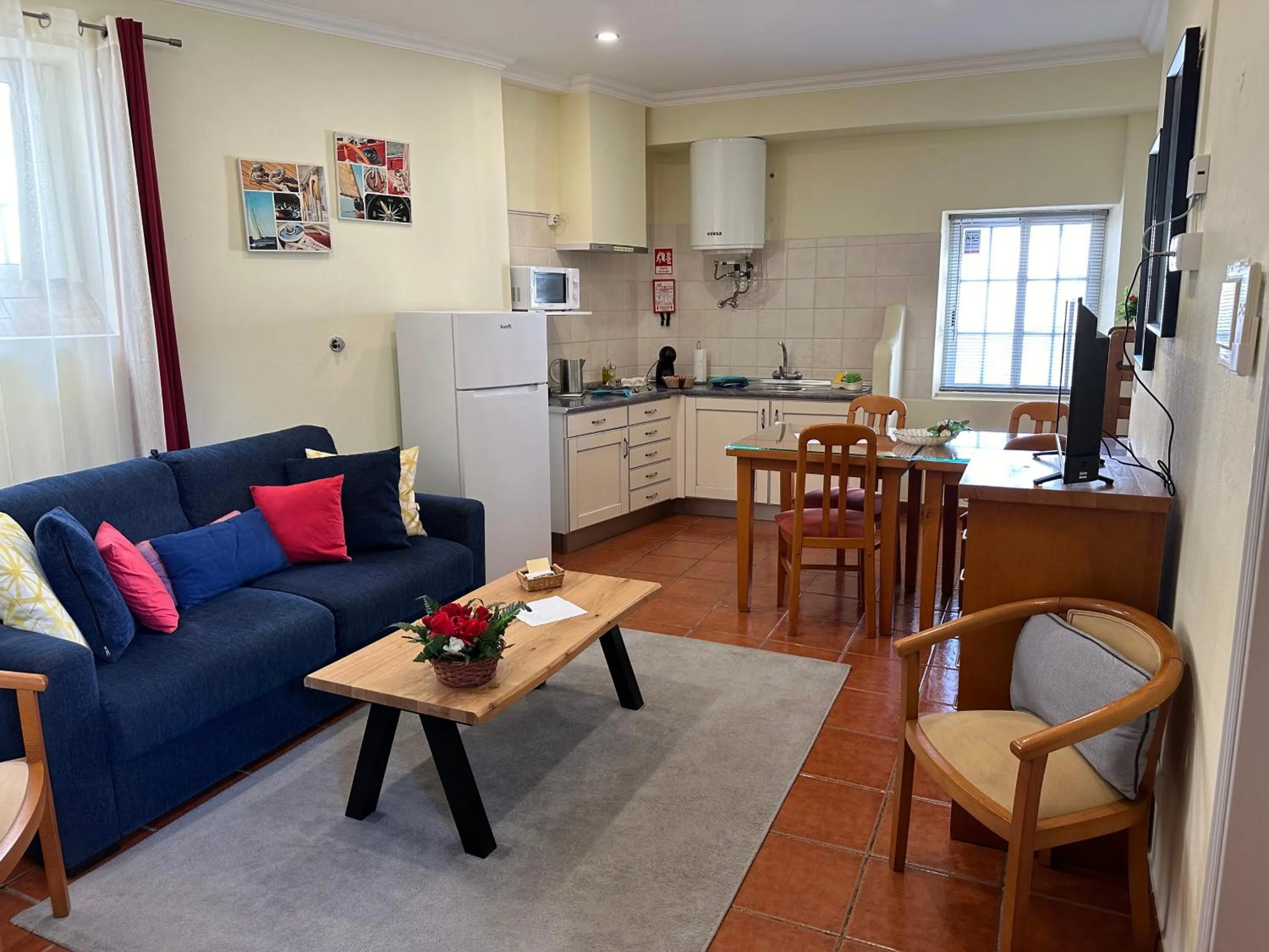Kitchen or kitchenette in Casa Paula Apartments