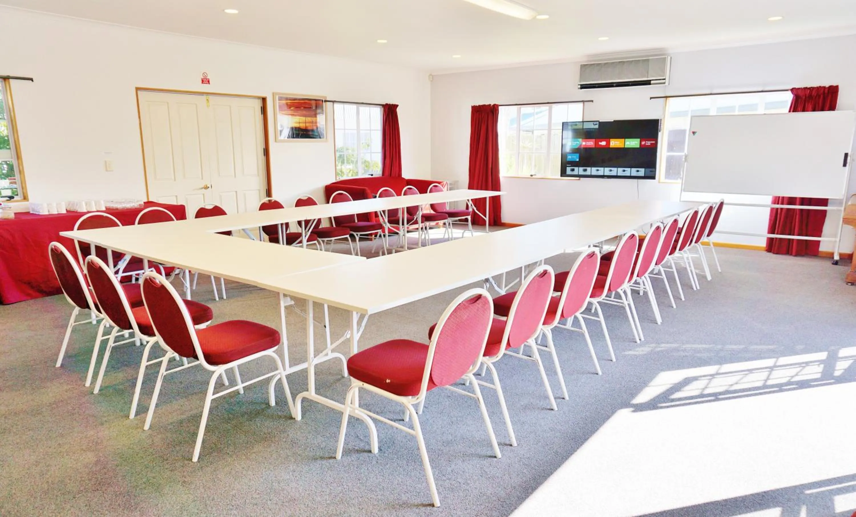 Toilet in The Esplanade Motel & Conference Centre
