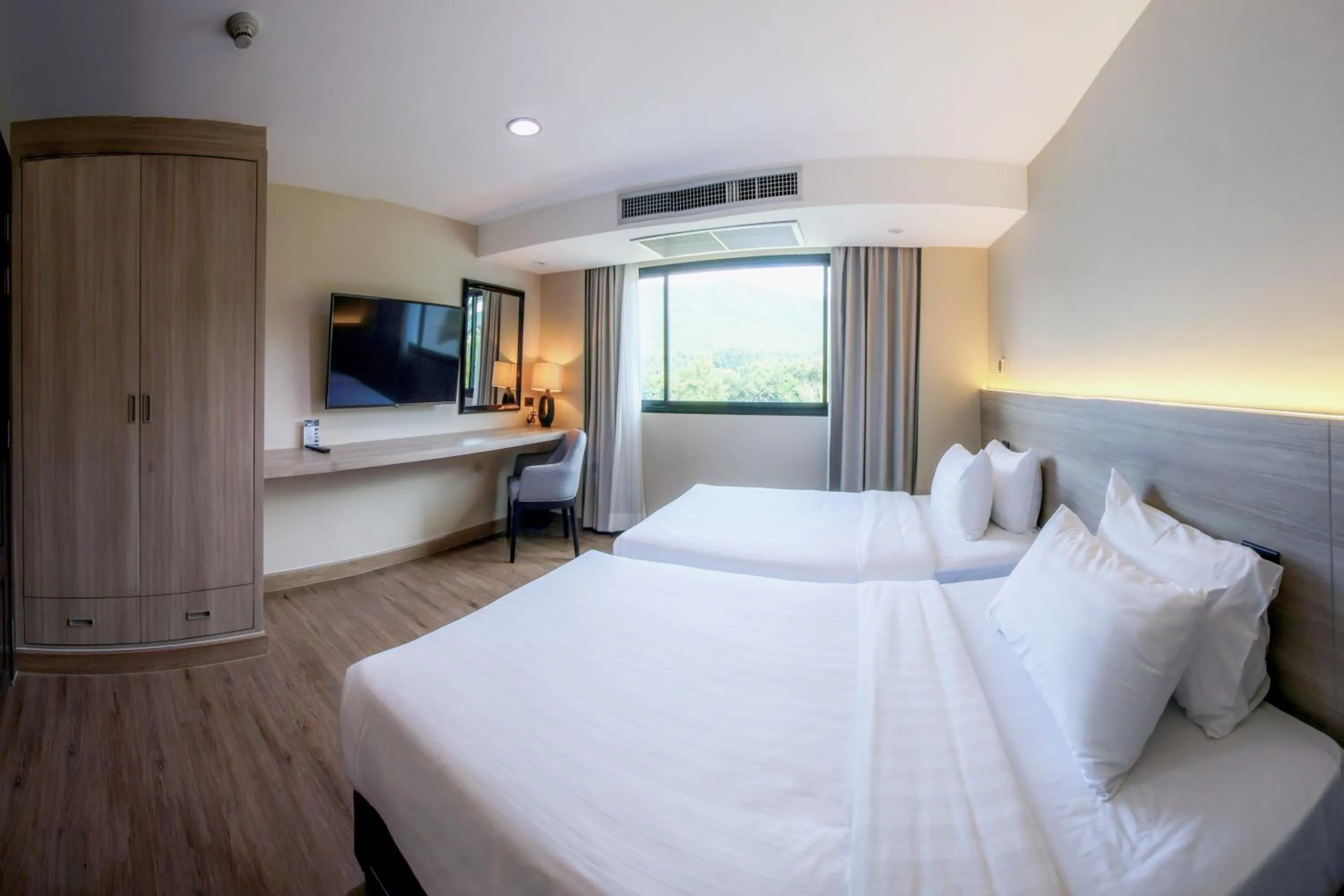 Bed in Alpine Golf Resort Chiang Mai