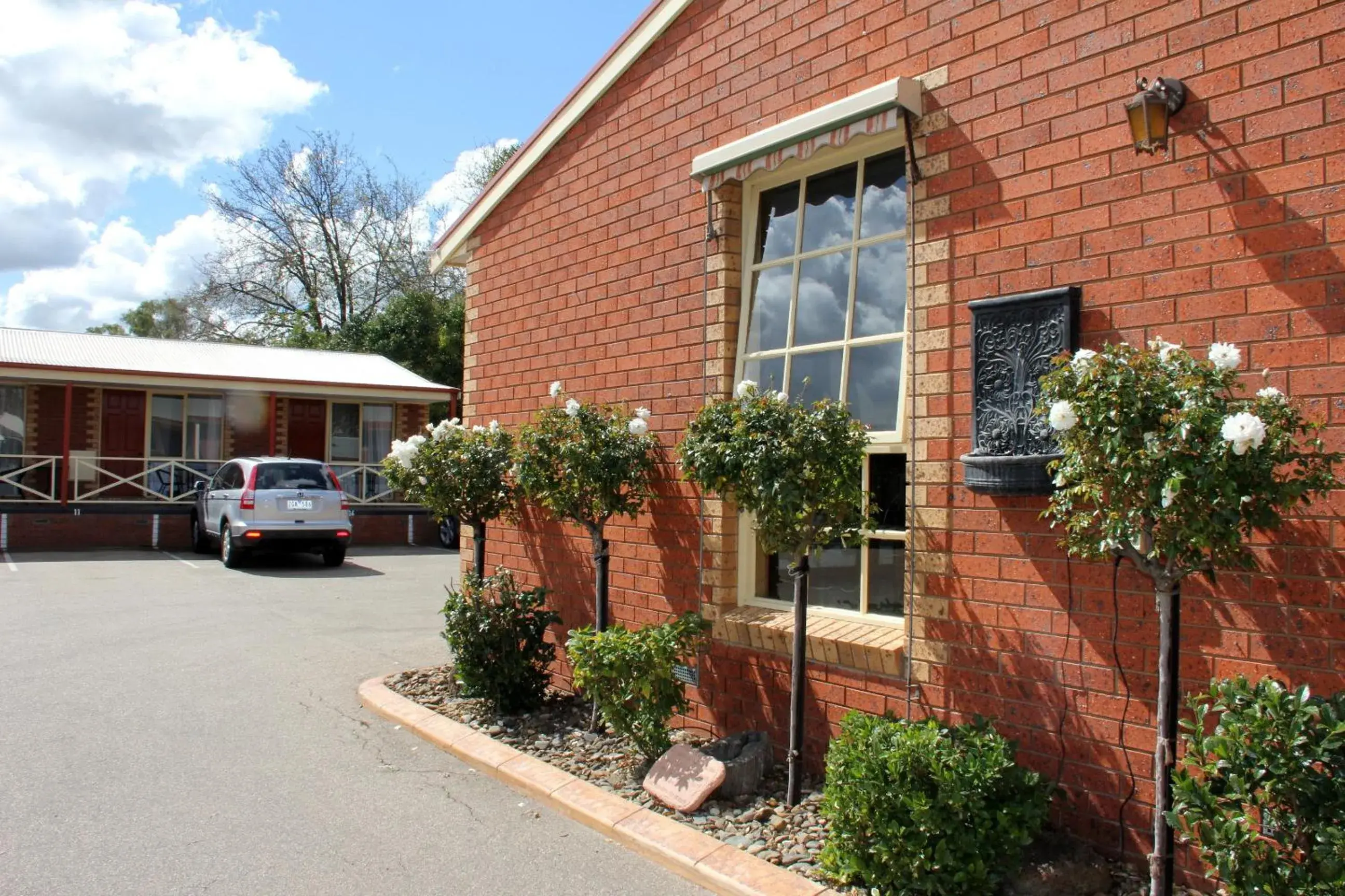 Facade/entrance in Old Coach Motor Inn Echuca Facade/entrance in Old Coach Motor Inn Echuca