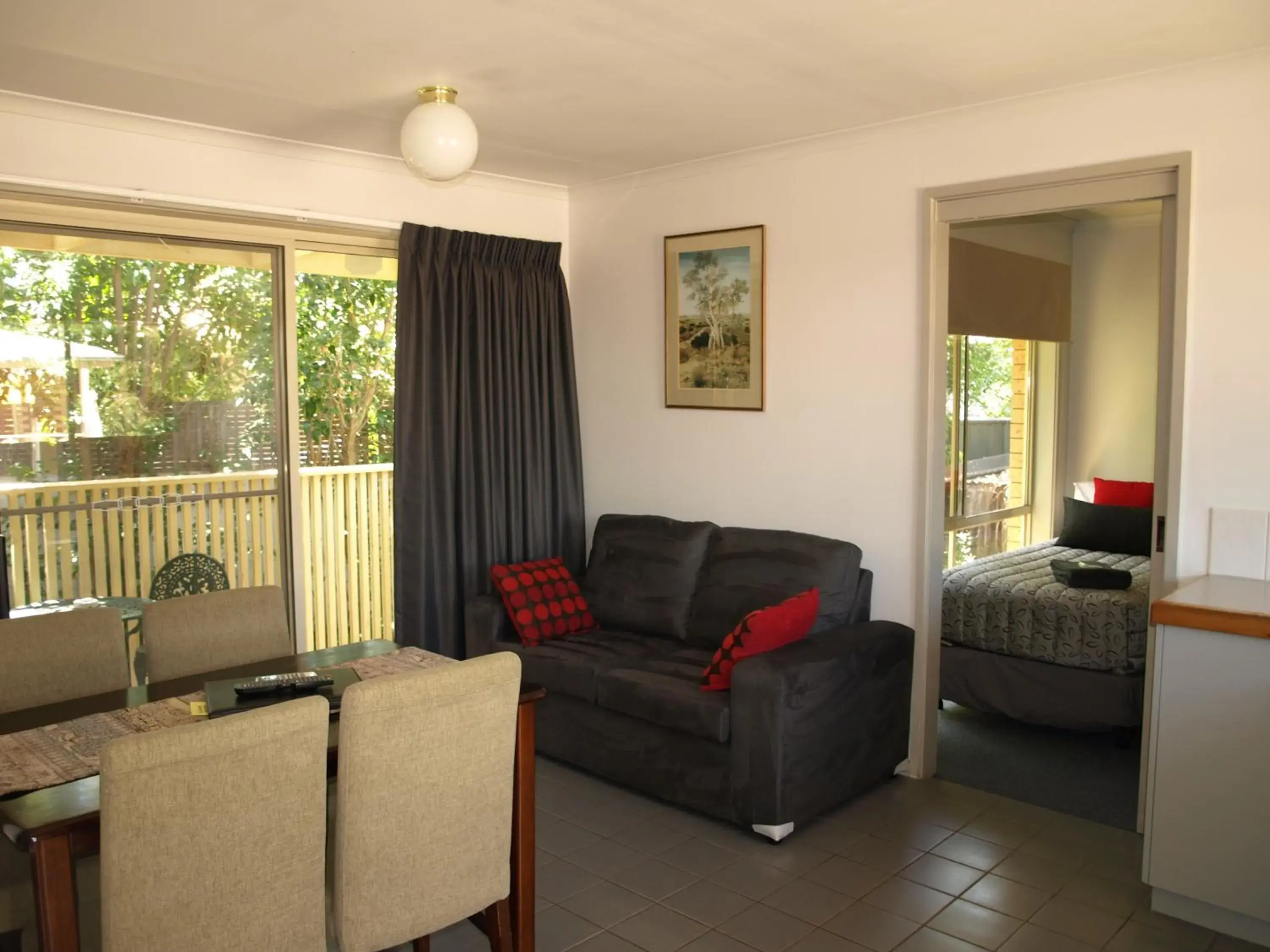 Two-Bedroom Apartment in Old Coach Motor Inn Echuca Two-Bedroom Apartment in Old Coach Motor Inn Echuca