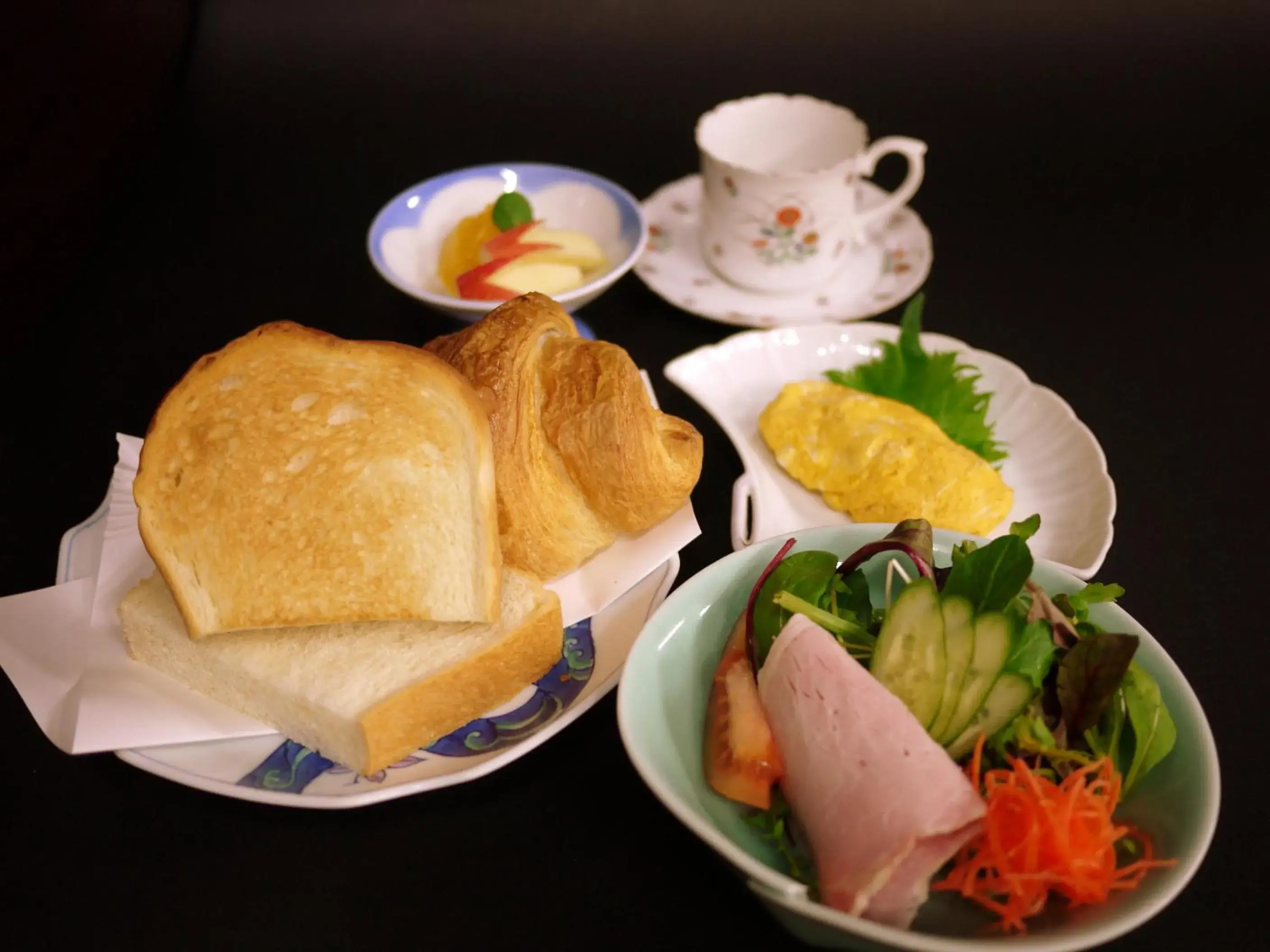 Breakfast in Ryokan Kaminaka Breakfast in Ryokan Kaminaka