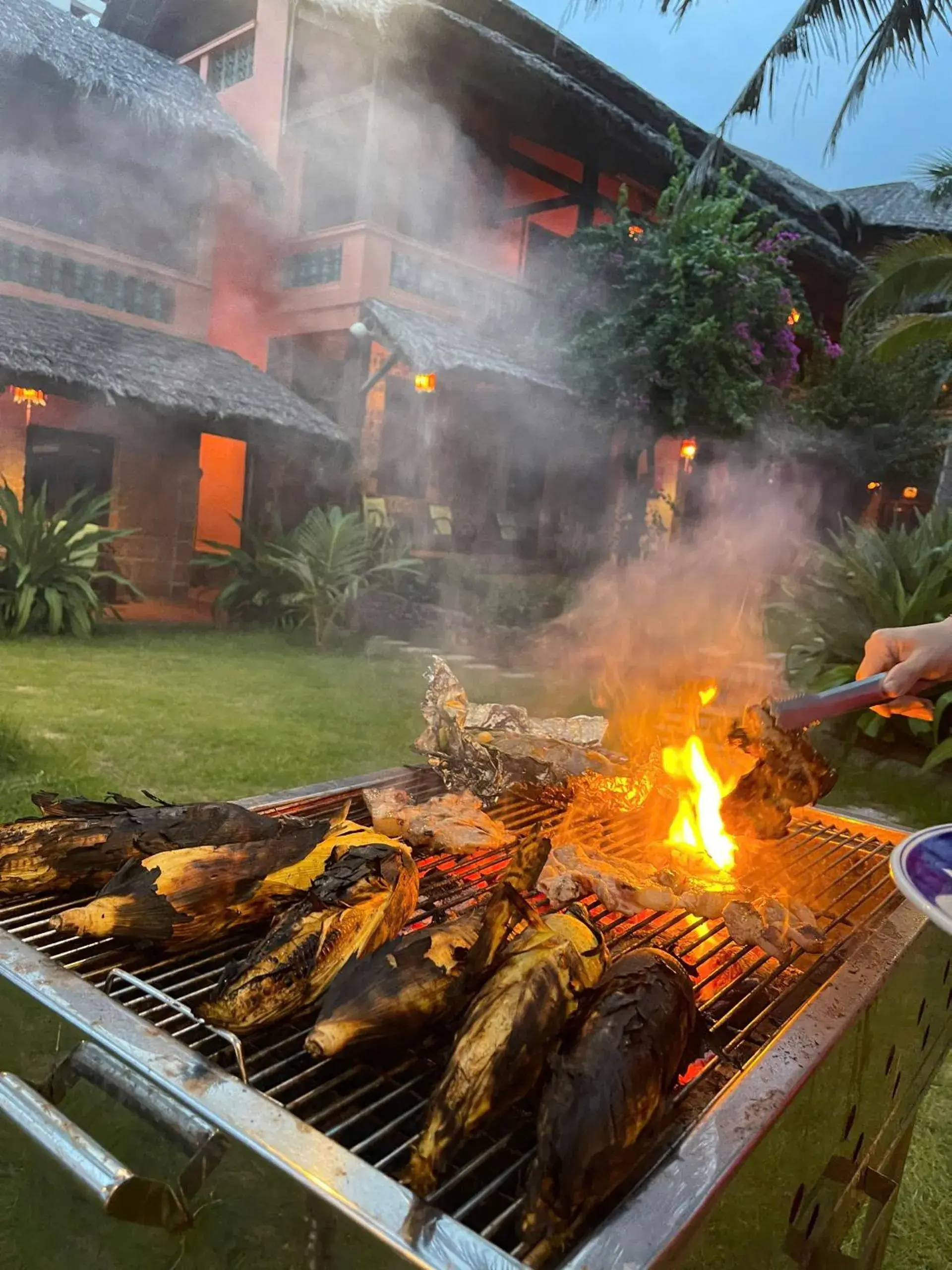 Restaurant/places to eat in Full Moon Beach Resort Restaurant/places to eat in Full Moon Beach Resort