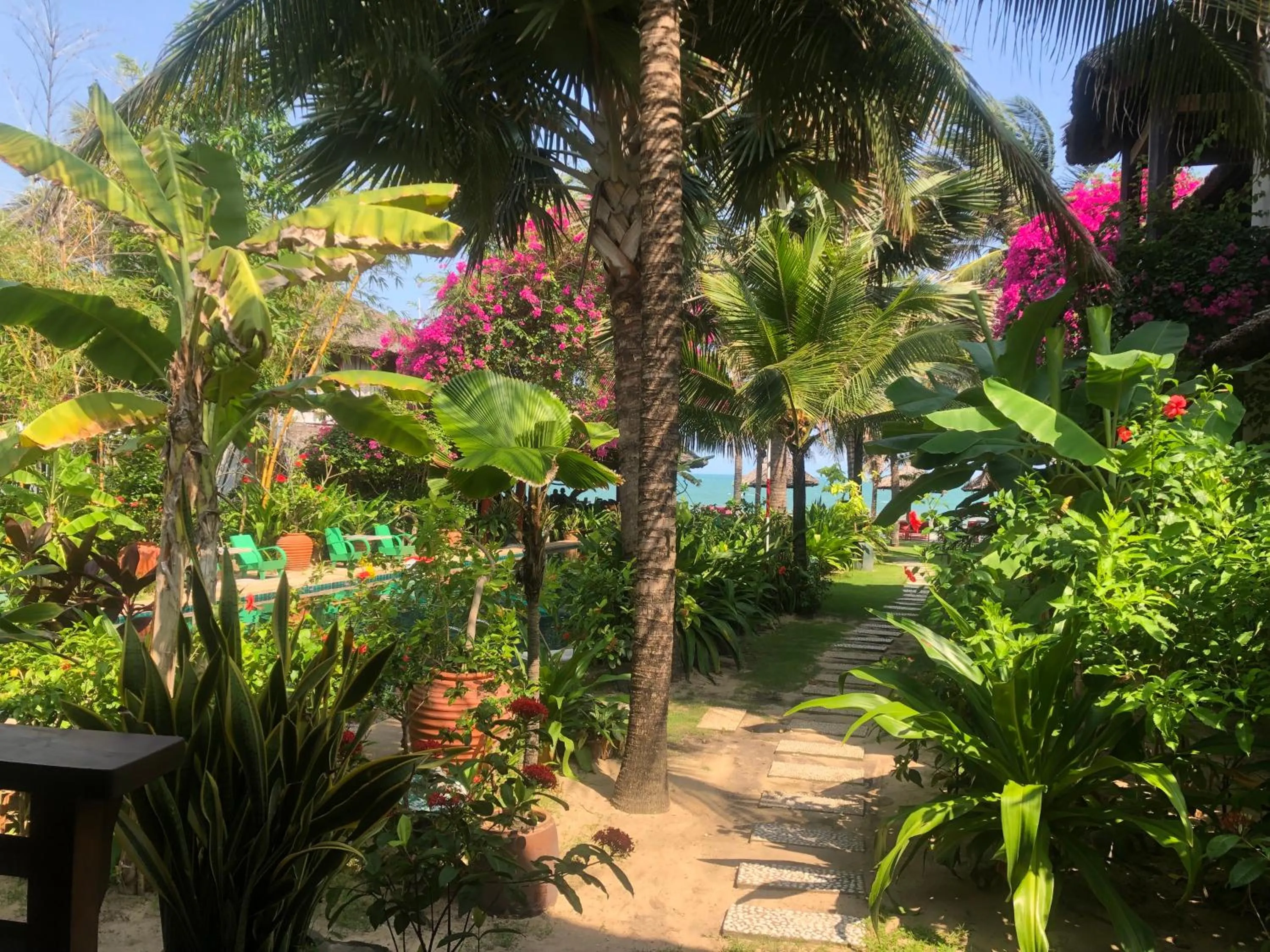 Garden in Full Moon Beach Resort