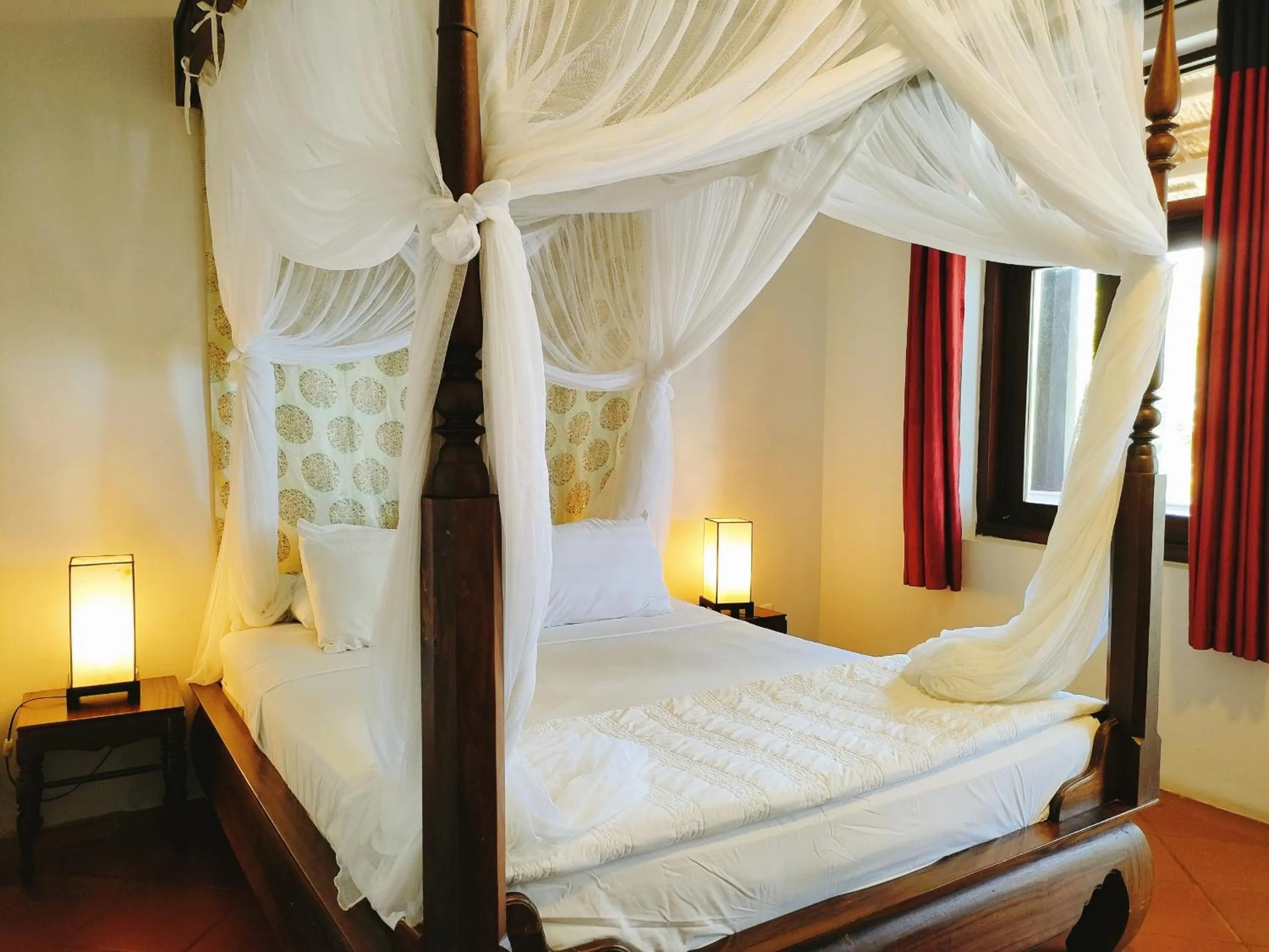 Bedroom, Bed in Full Moon Beach Resort