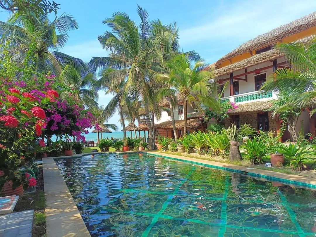 Pool view in Full Moon Beach Resort