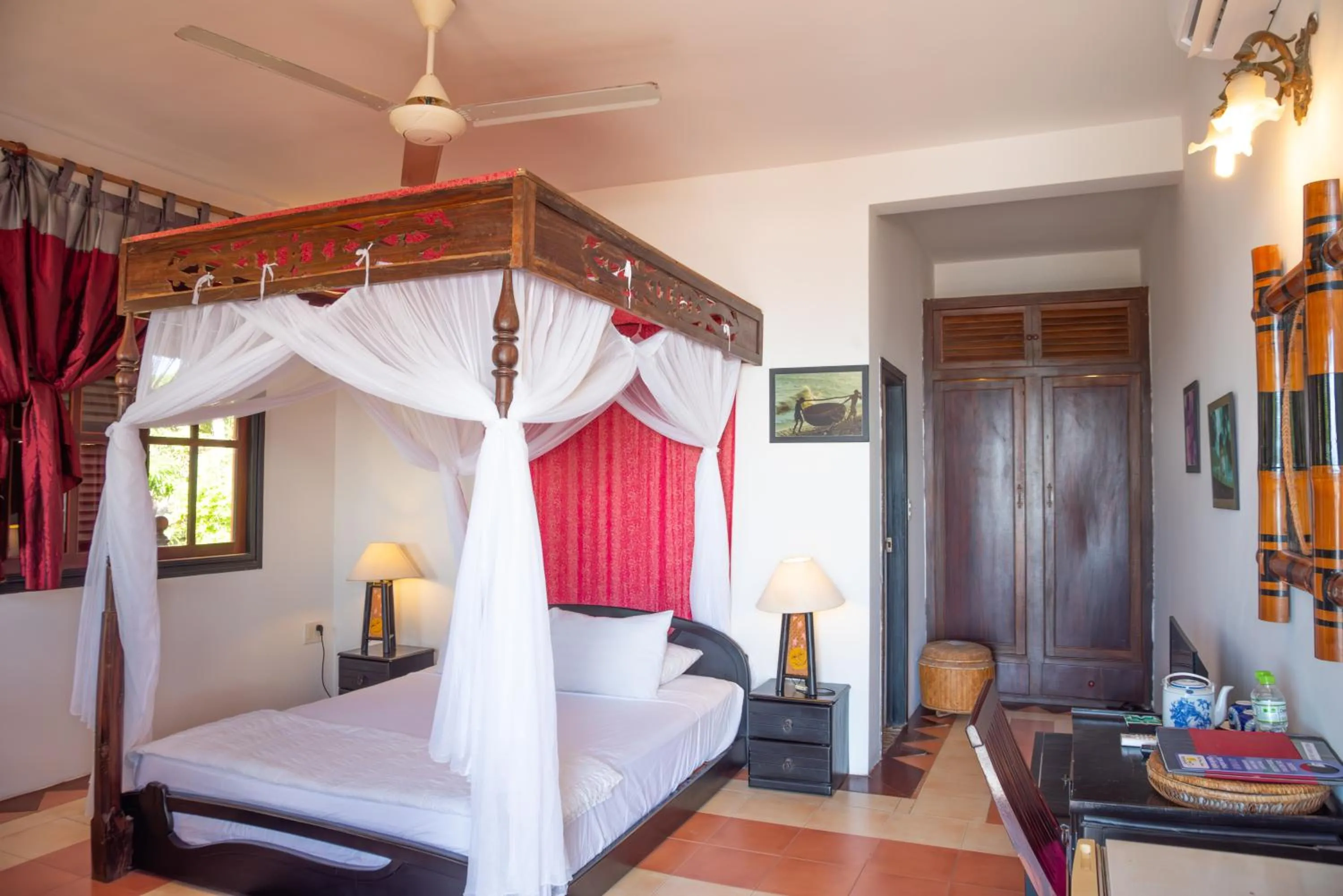 Property building, Bed in Full Moon Beach Resort