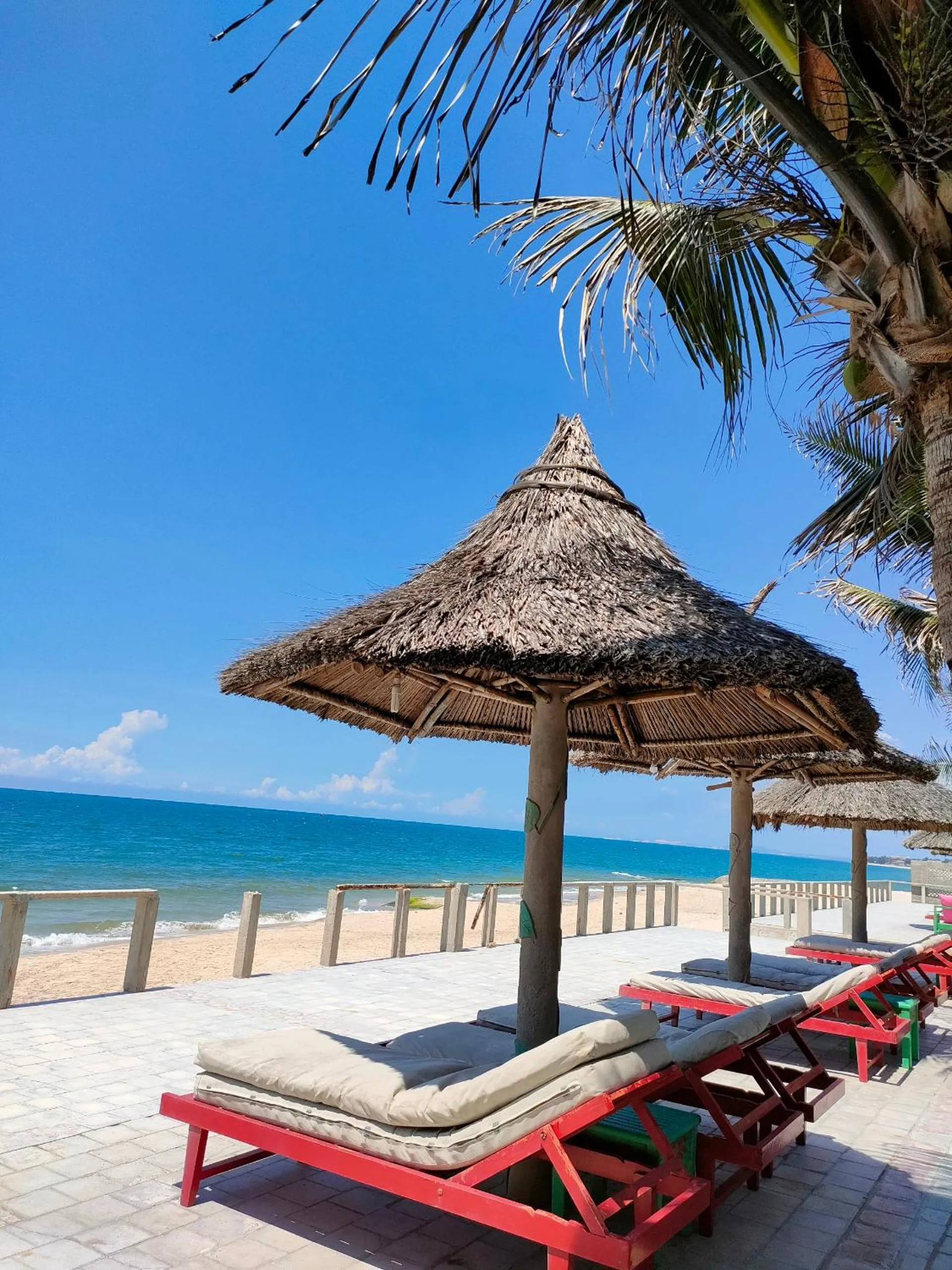 sunbed in Full Moon Beach Resort