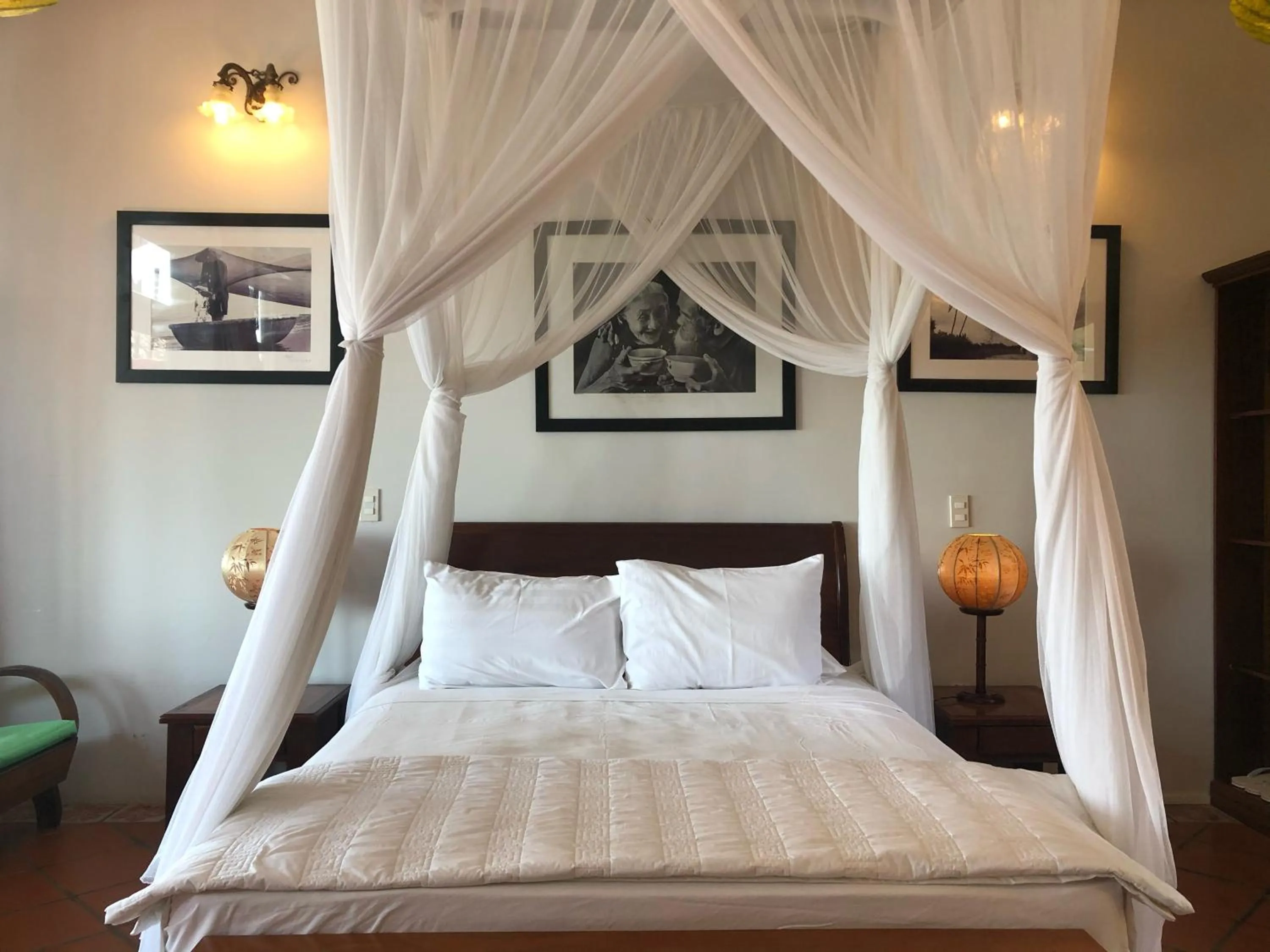 Bed in Full Moon Beach Resort