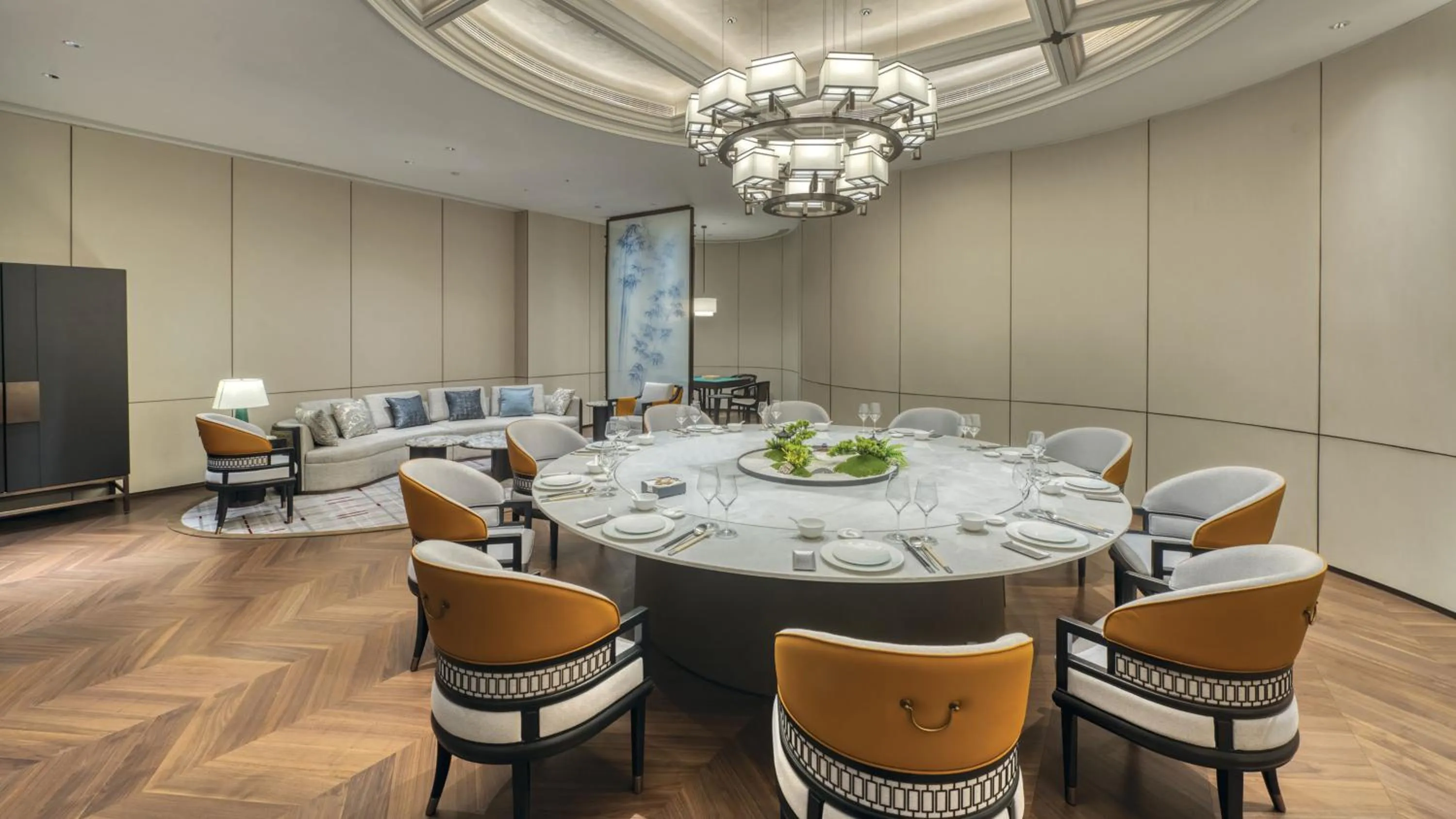 Restaurant/places to eat in Crowne Plaza Rugao