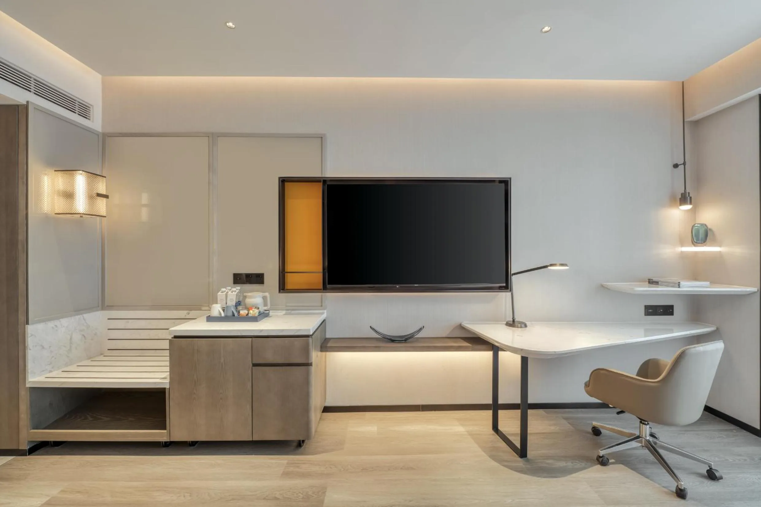 Seating area in Crowne Plaza Rugao