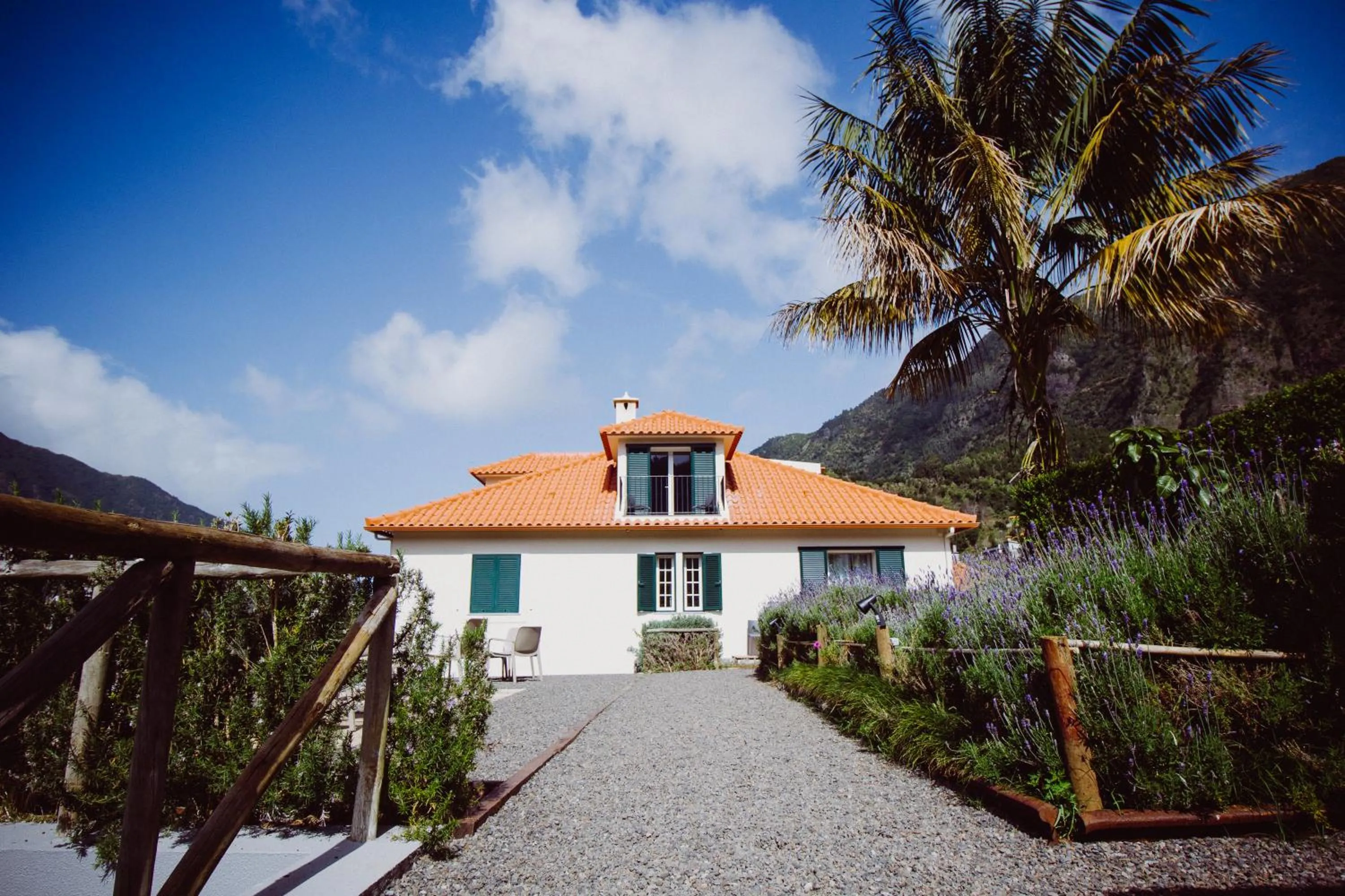 Garden view in Solar da Bica