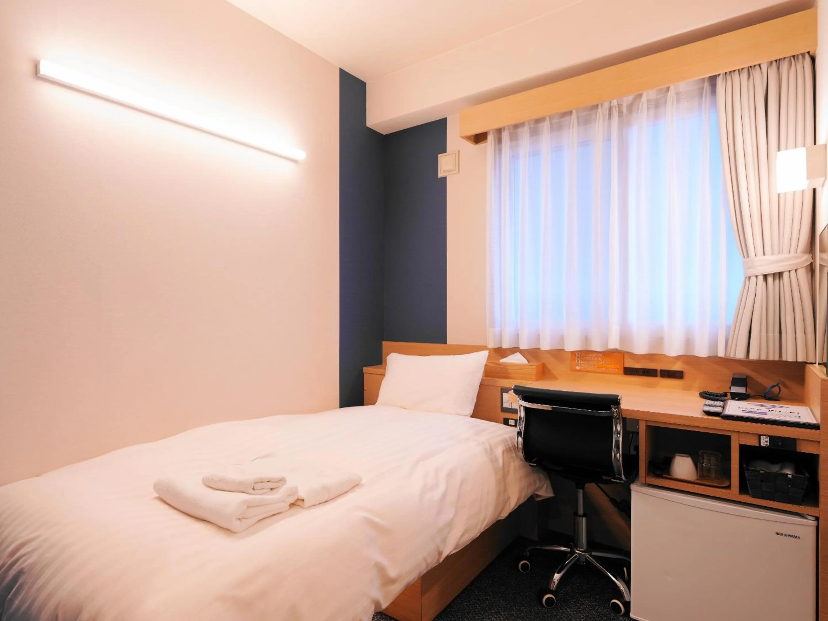 Photo of the whole room, Bed in Asahikawa Sun Hotel