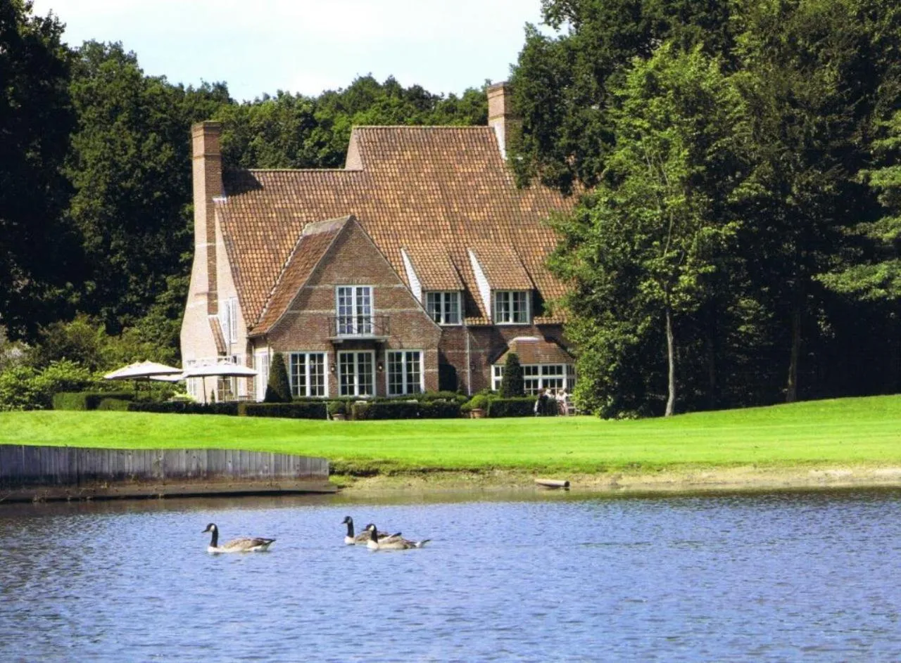 Property building in Bossenstein Golf & Polo Club
