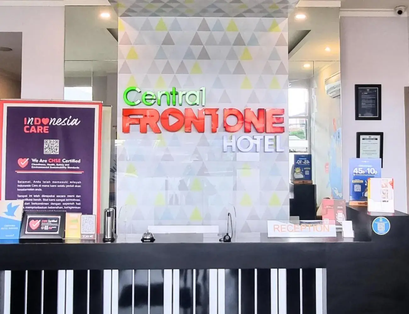 Lobby or reception in Central Front One Inn Jakarta Airport Lobby or reception in Central Front One Inn Jakarta Airport