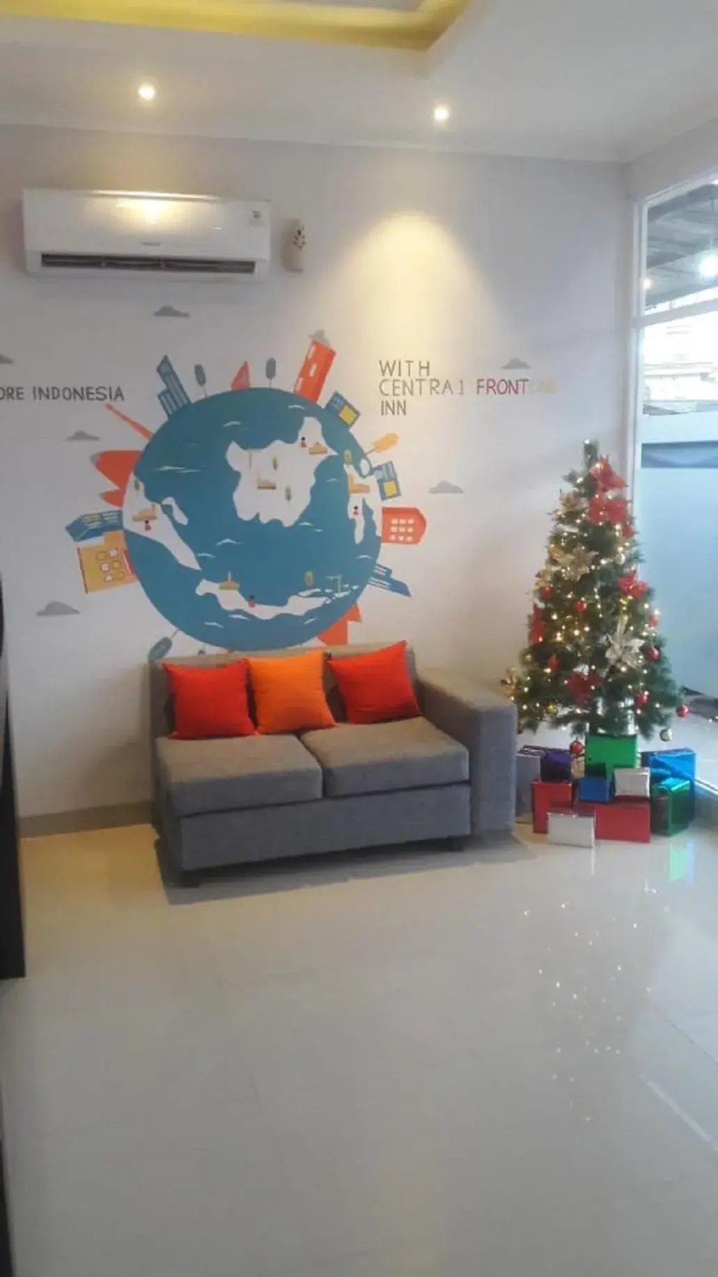 Lobby or reception in Central Front One Inn Jakarta Airport Lobby or reception in Central Front One Inn Jakarta Airport