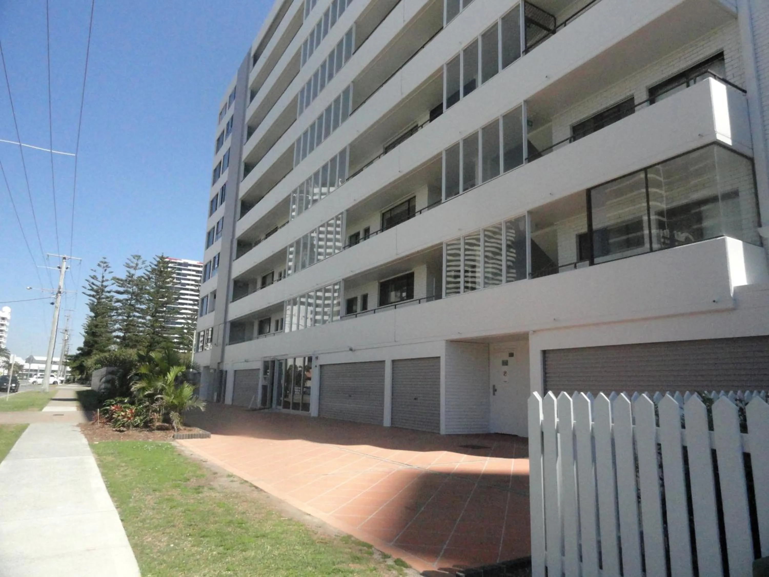 Property building in Queensleigh Holiday Apartments