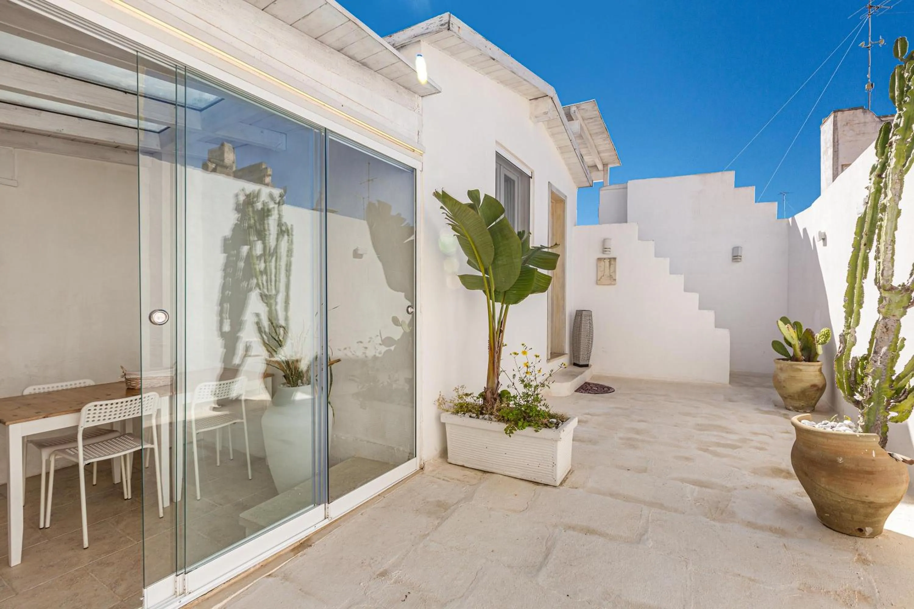 Property building in Clara Domus