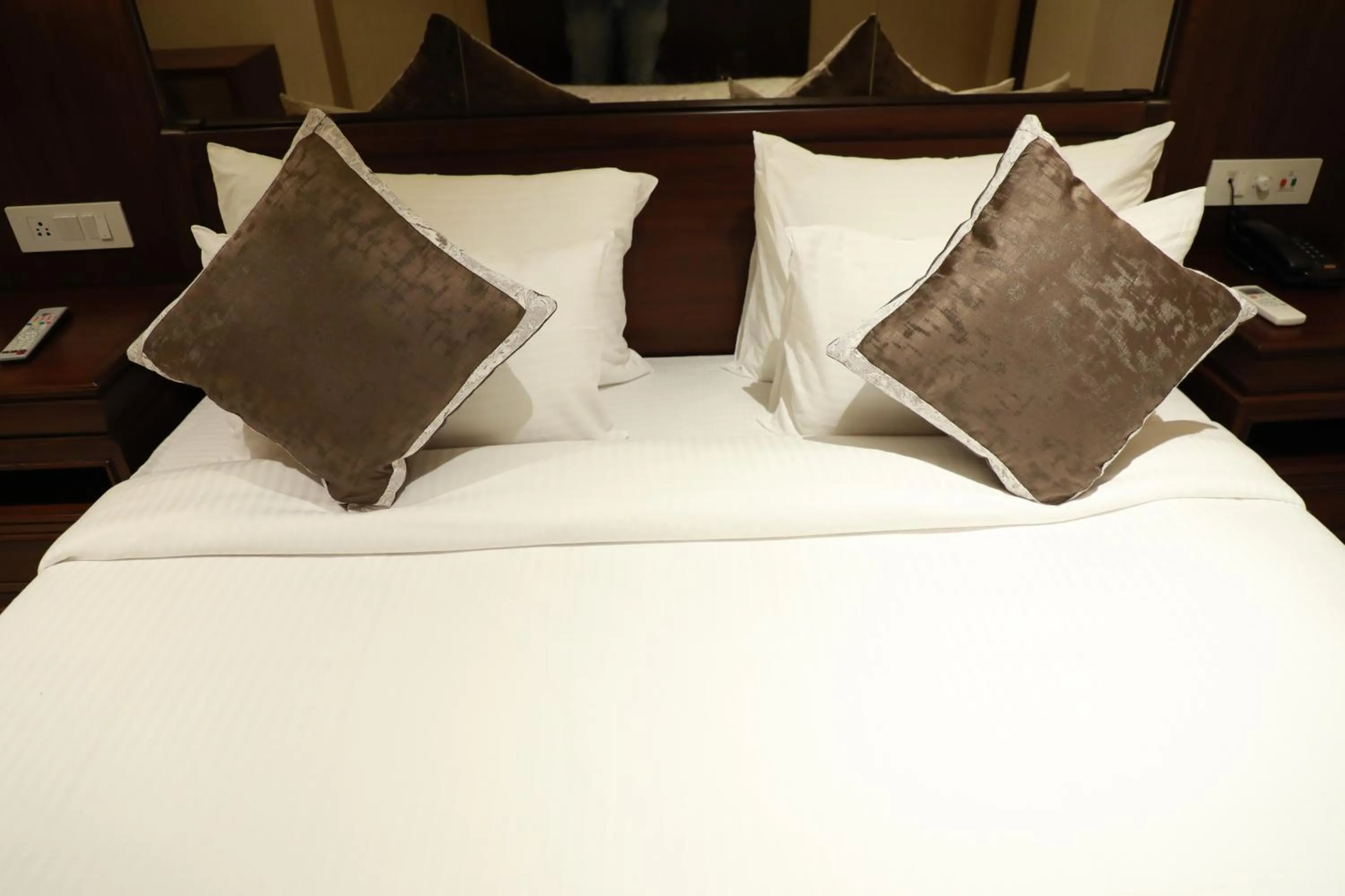 Bed in Hotel Golden Tower Near Heritage Street